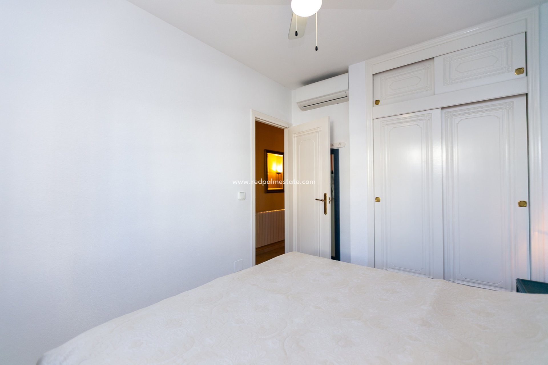 Reventa - Apartmentos -
Orihuela Costa - Playa Flamenca