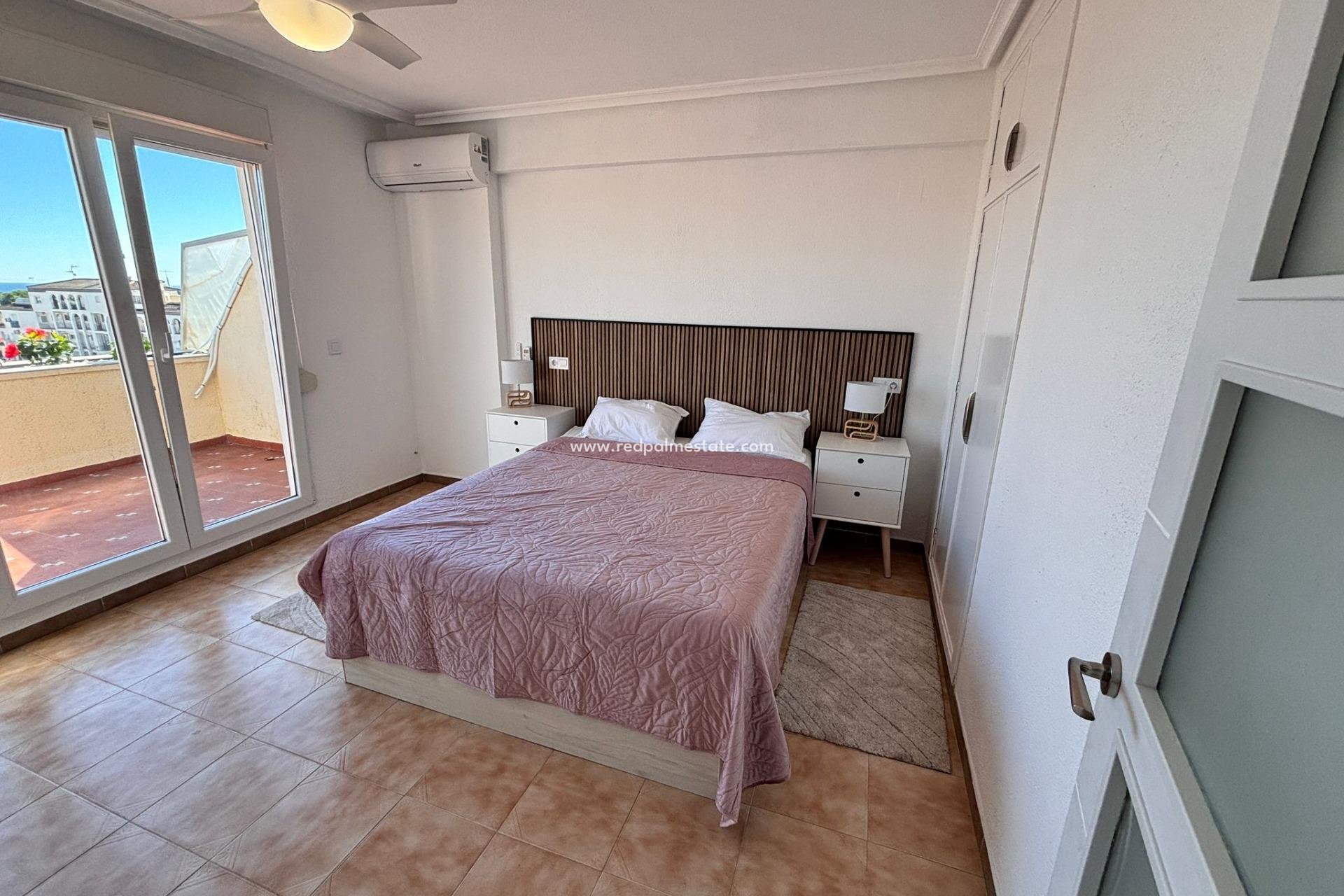 Reventa - Apartmentos -
Orihuela Costa - Punta prima