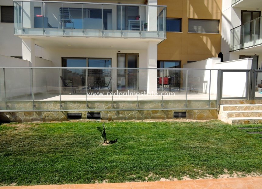 Reventa - Apartmentos -
Orihuela Costa - Villamartín