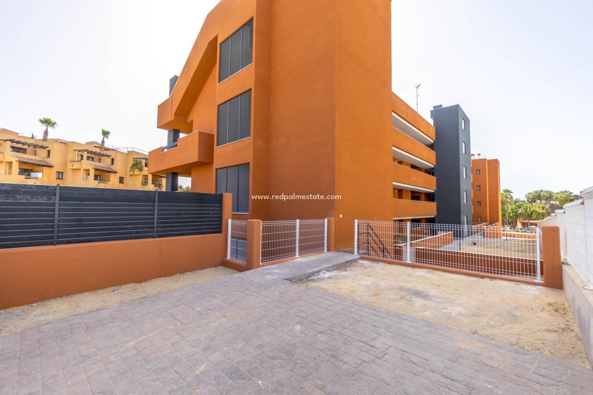 Reventa - Apartmentos -
Orihuela Costa - Villamartín