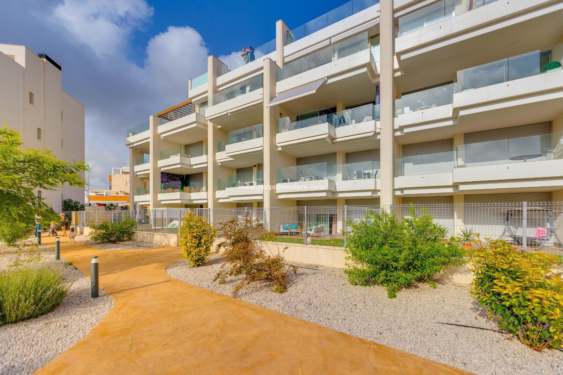 Reventa - Apartmentos -
Orihuela Costa - Villamartín
