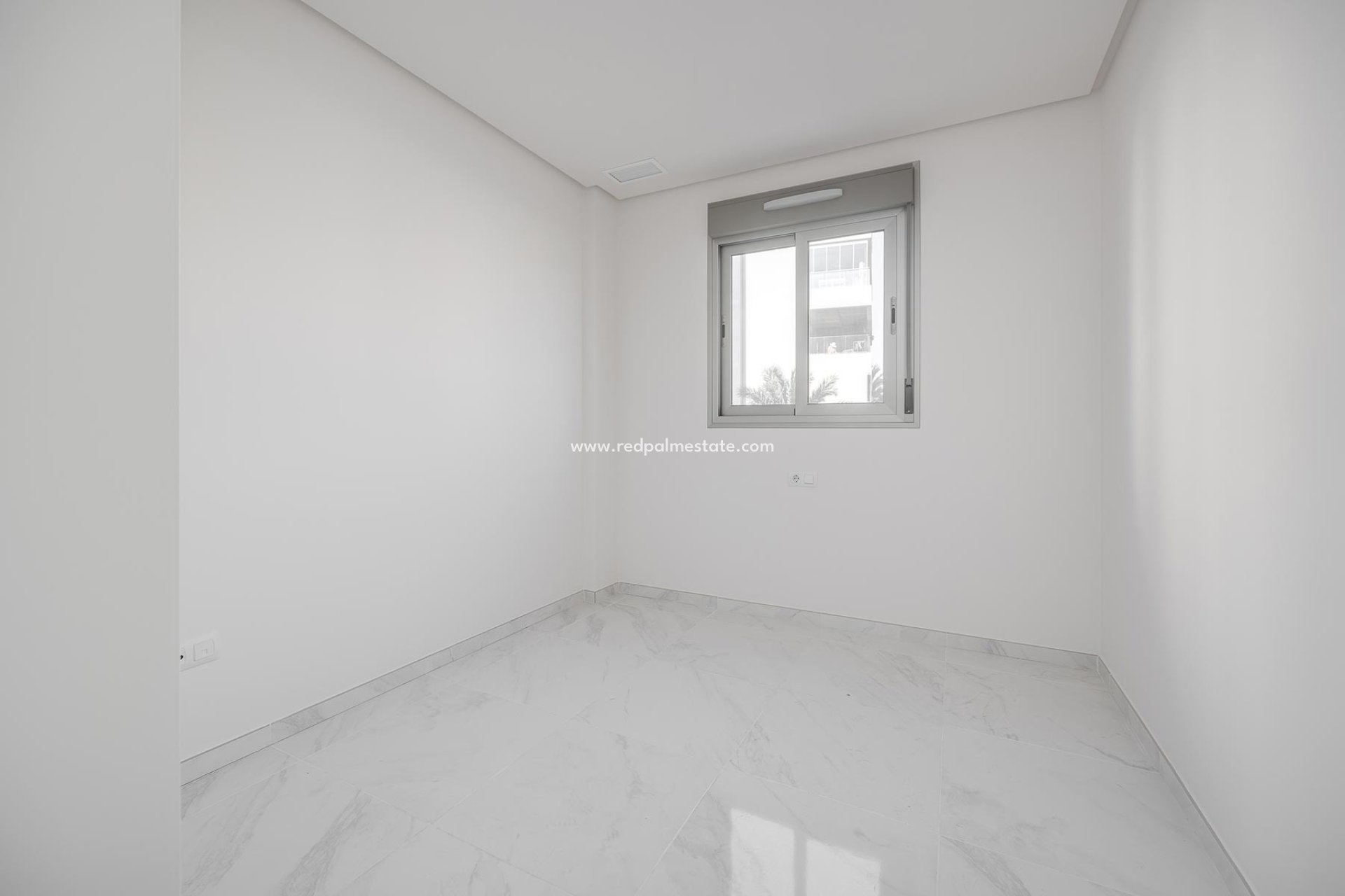 Reventa - Apartmentos -
Orihuela Costa