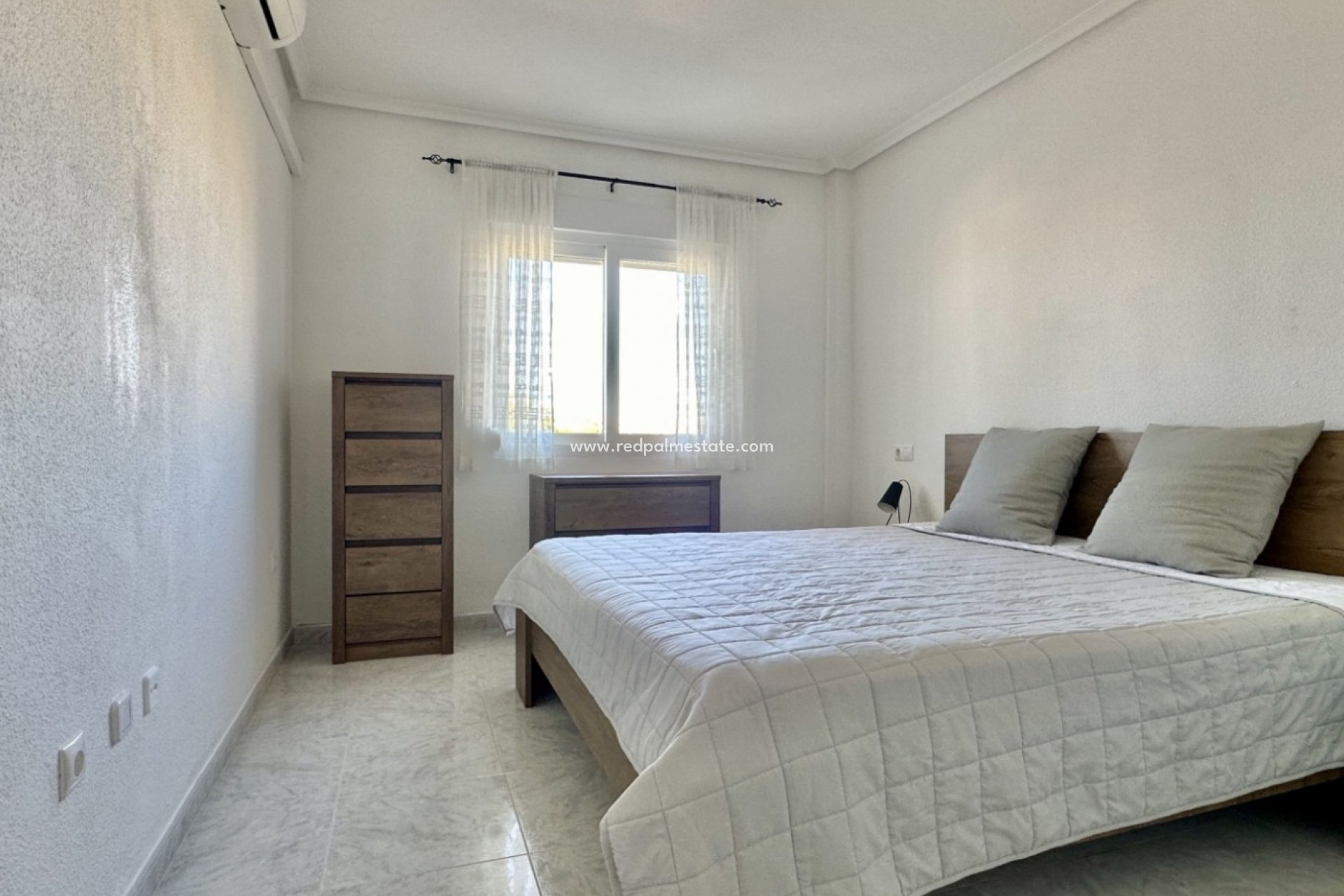 Reventa - Apartmentos -
Orihuela Costa