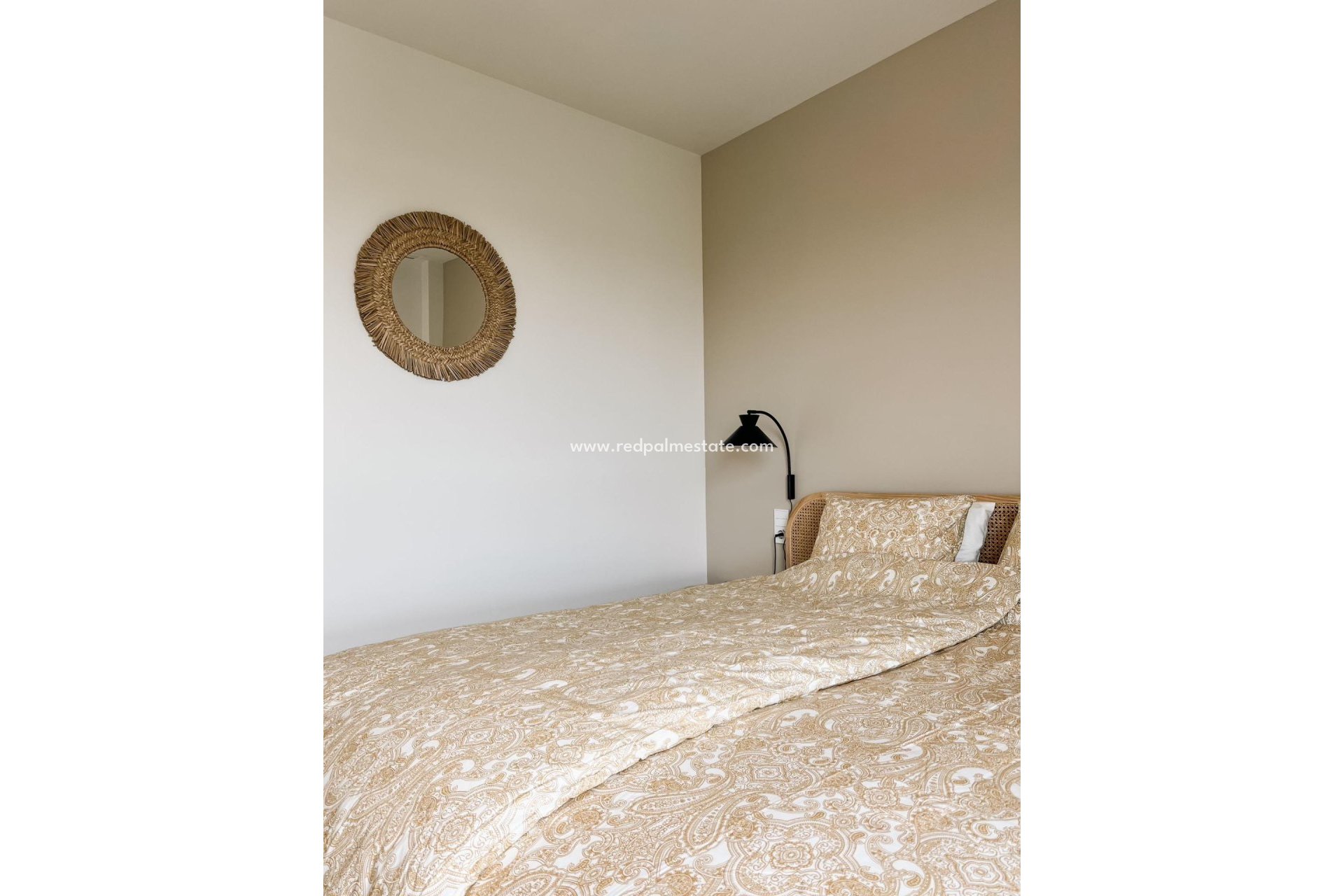 Reventa - Apartmentos -
Orihuela Costa