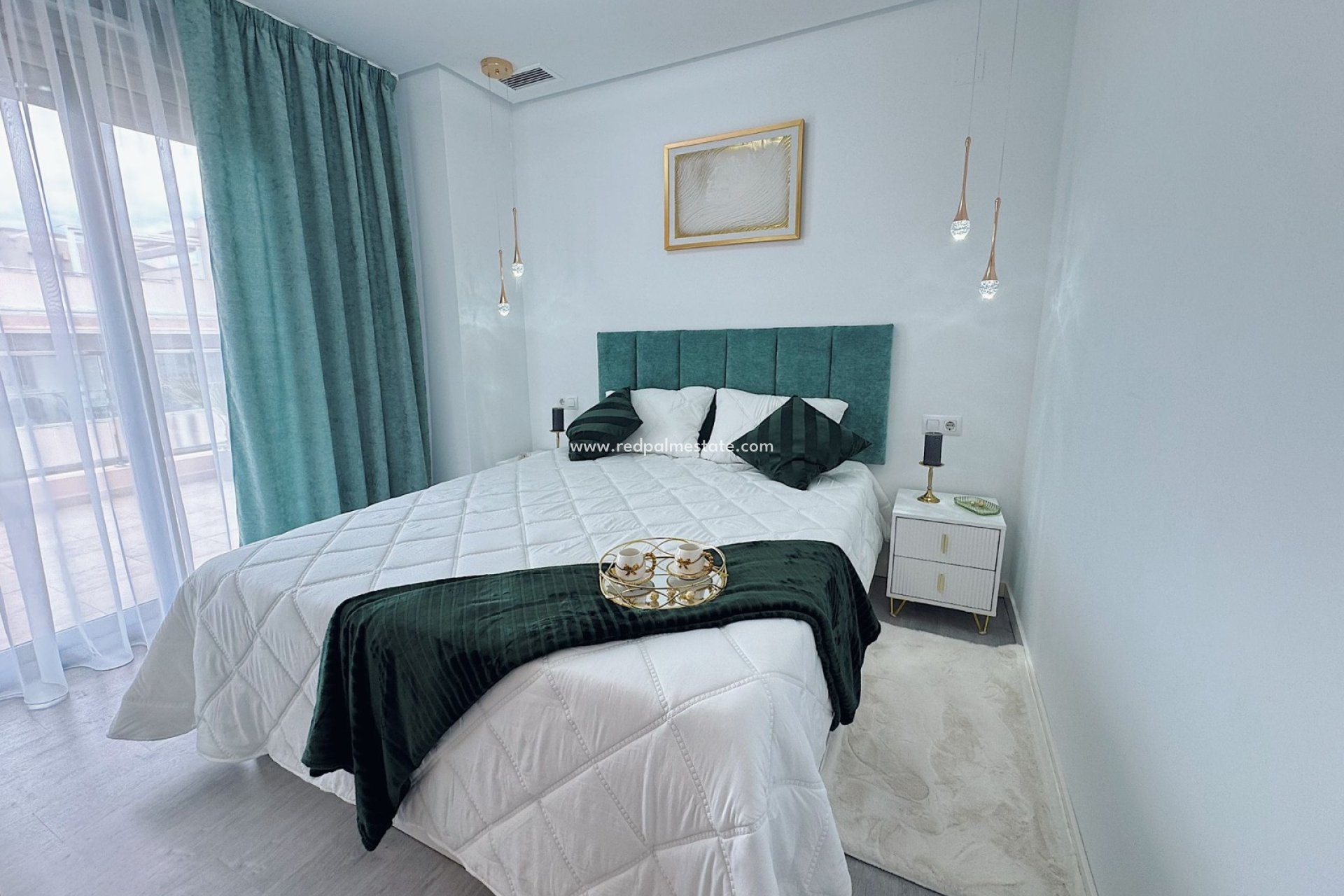 Reventa - Apartmentos -
Orihuela Costa