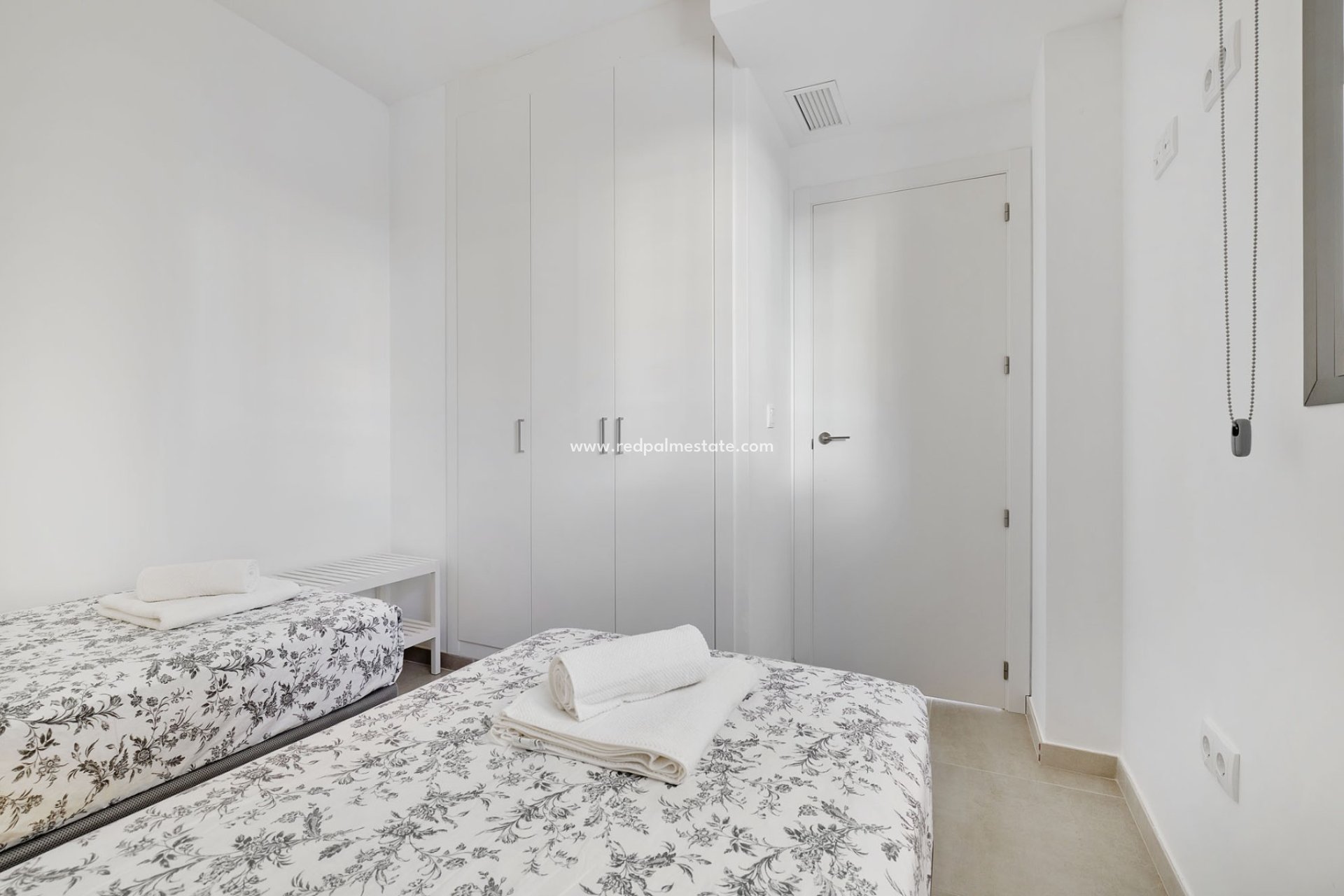 Reventa - Apartmentos -
Orihuela Costa