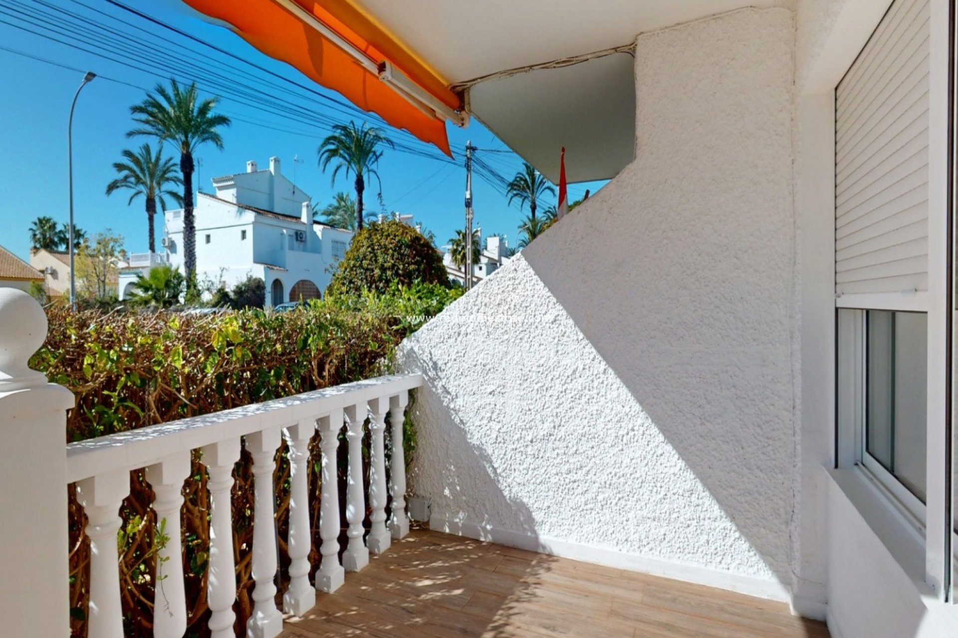 Reventa - Apartmentos -
Orihuela Costa