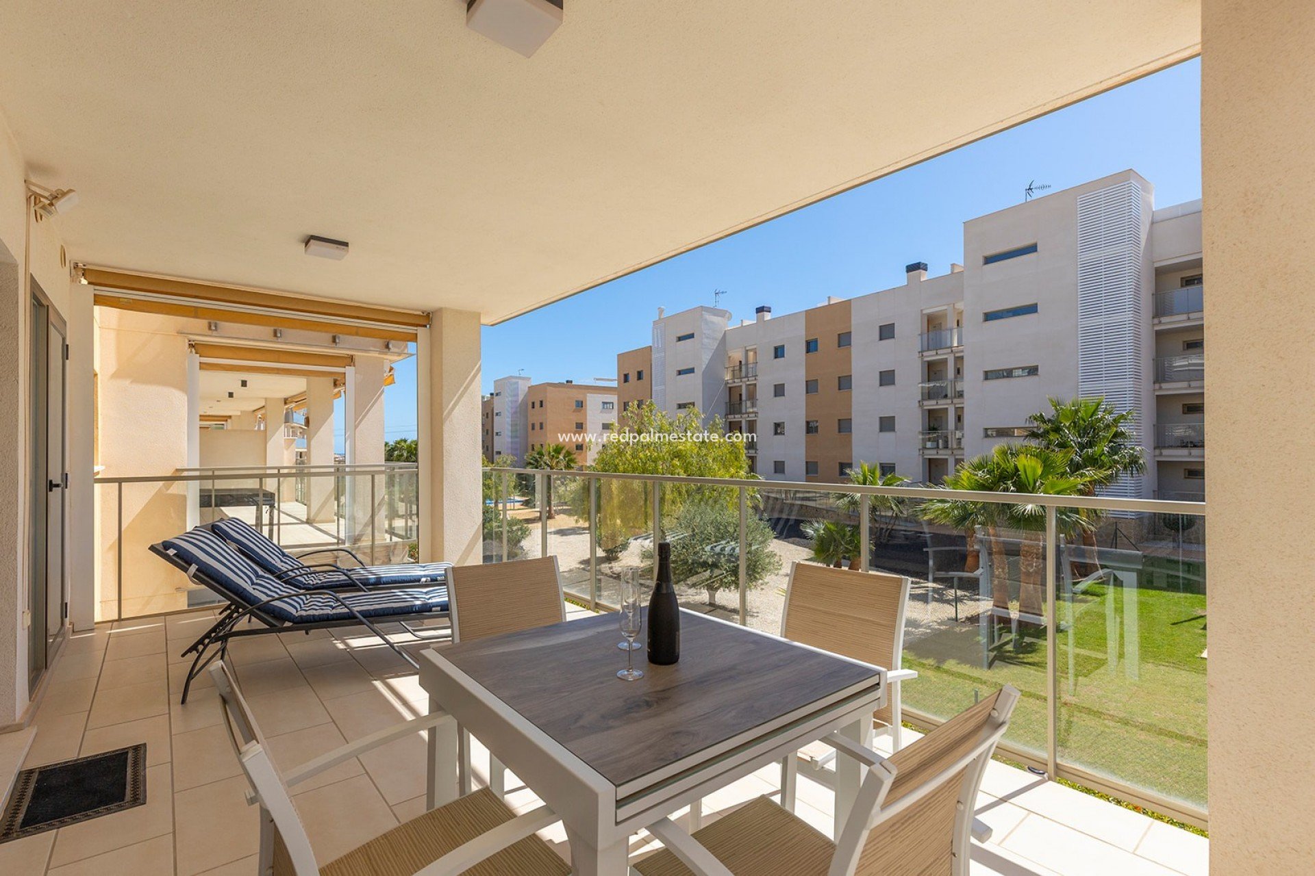 Reventa - Apartmentos -
Orihuela Costa