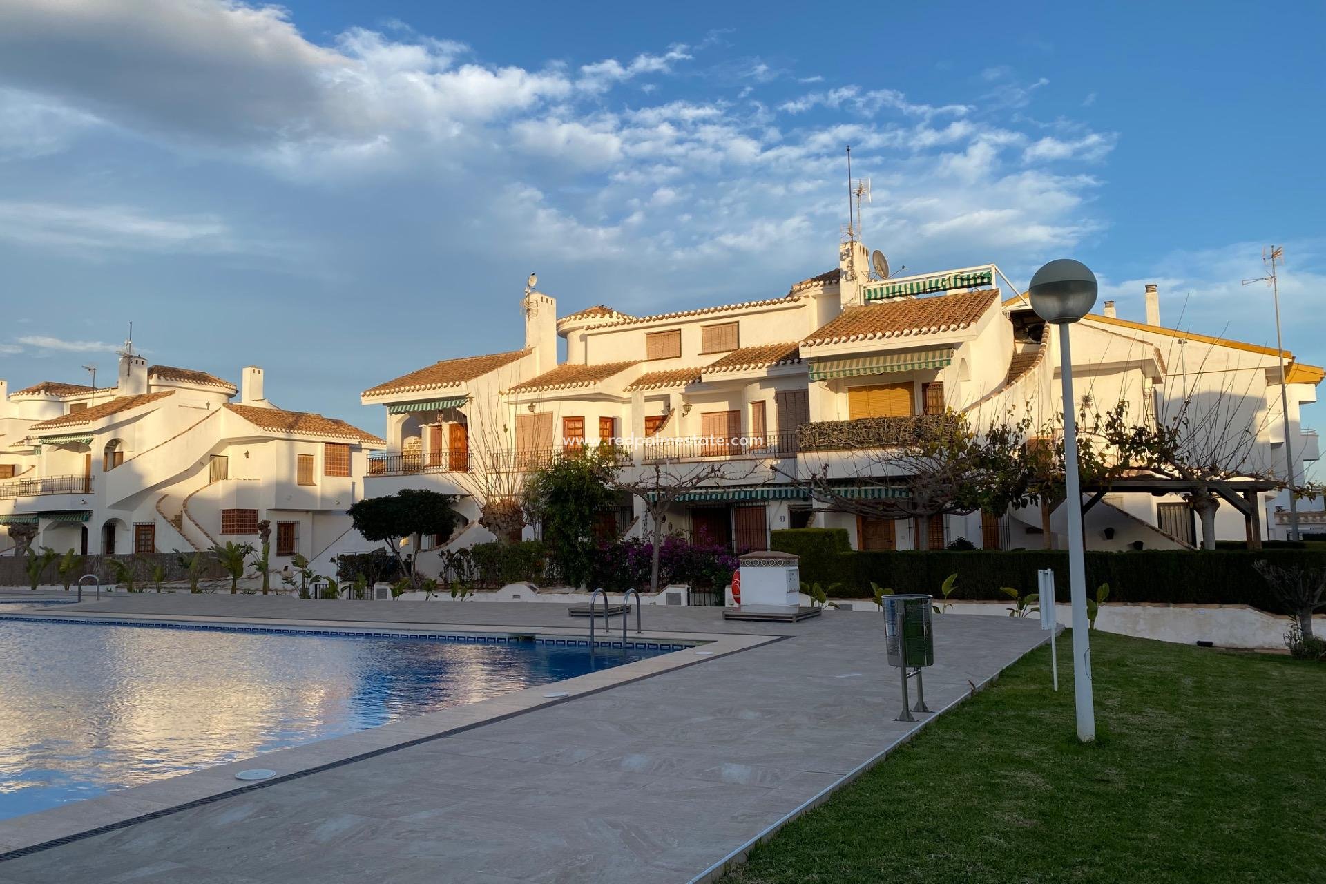 Reventa - Apartmentos -
Pilar de la Horadada - Torre de la Horadada