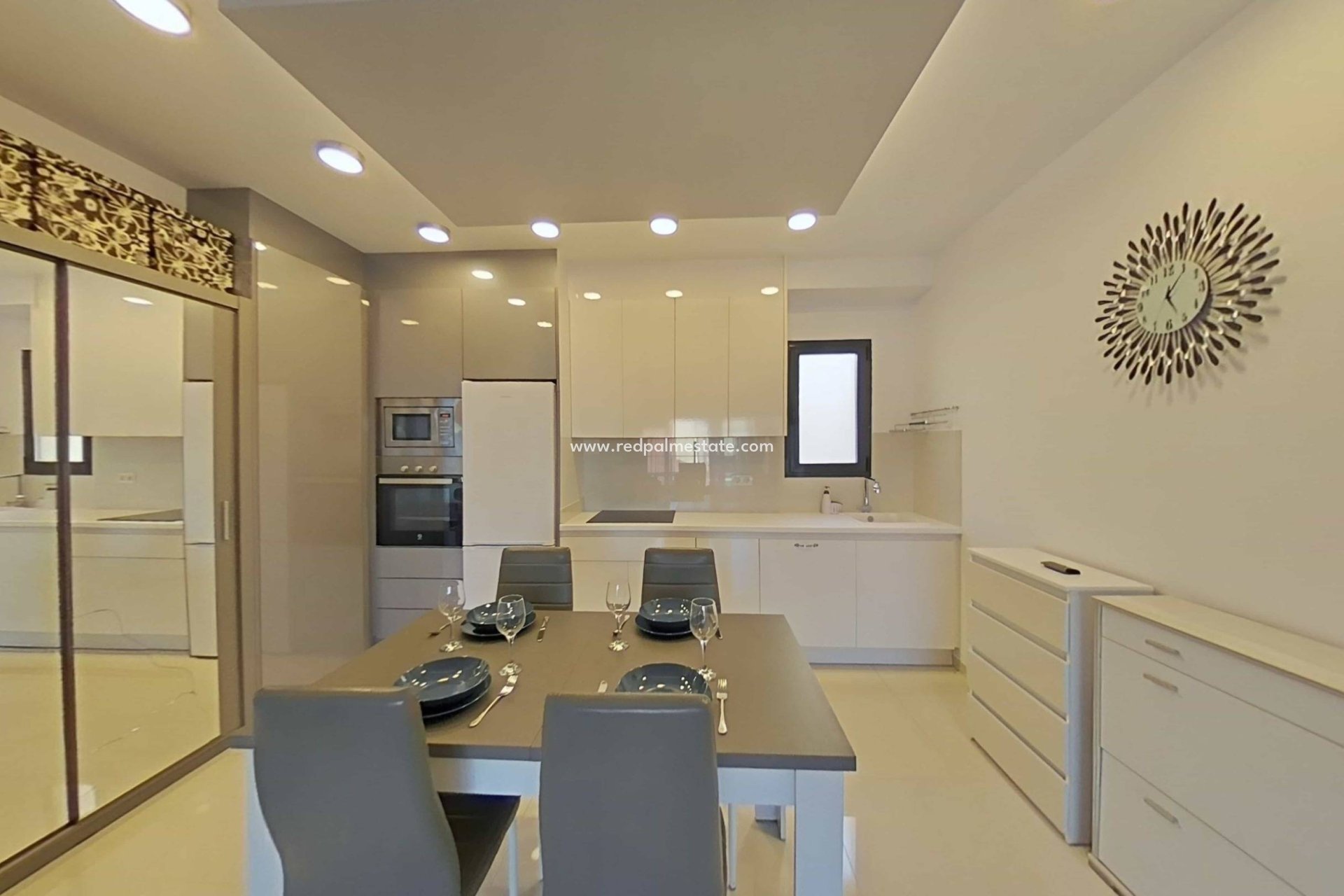 Reventa - Apartmentos -
Pilar de la Horadada - Torre de la Horadada