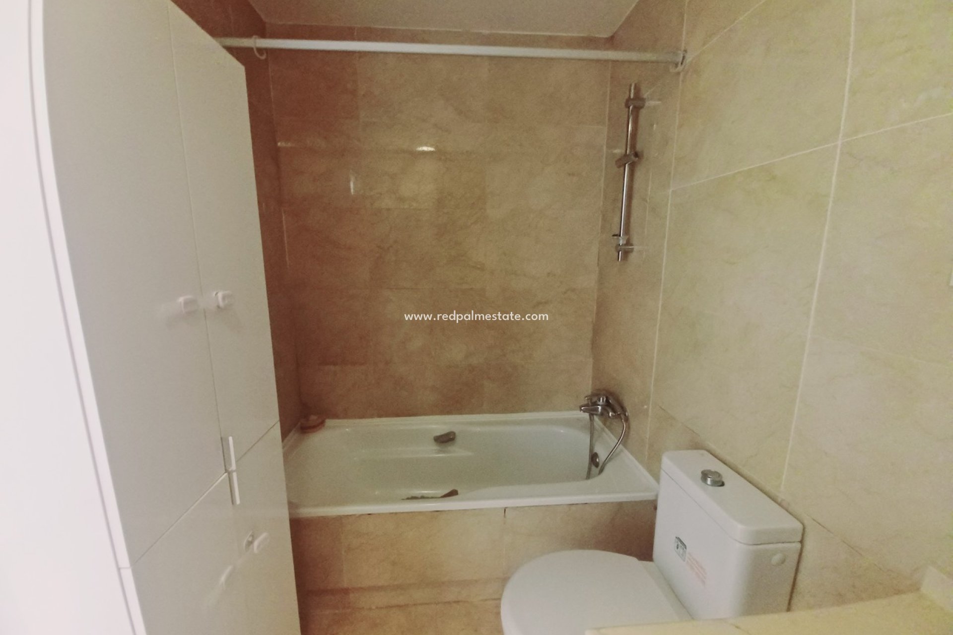 Reventa - Apartmentos -
Roda Golf Resort - Inland