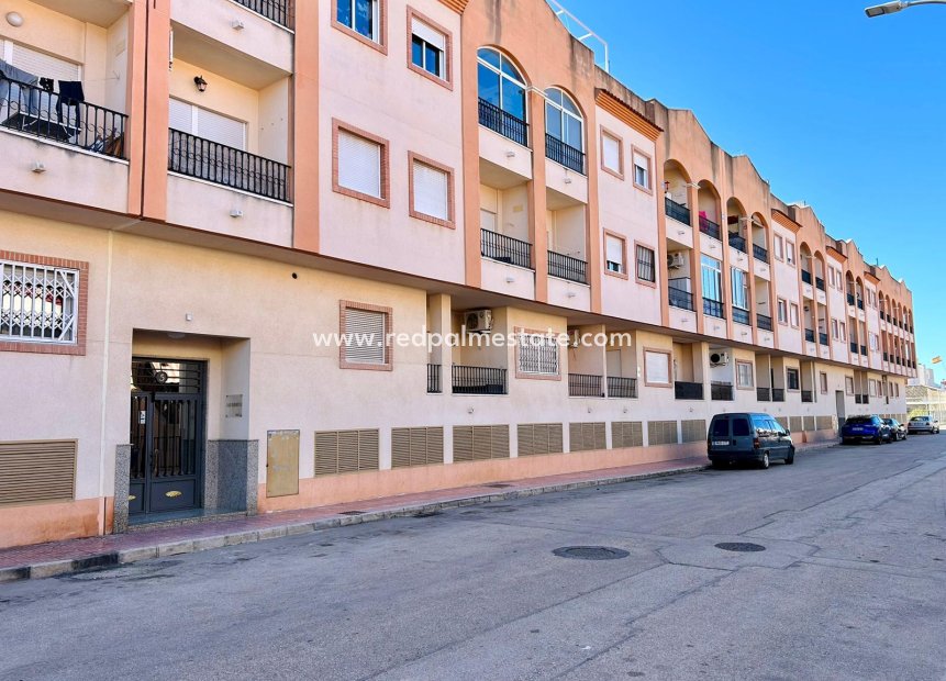 Reventa - Apartmentos -
San Isidro - Inland