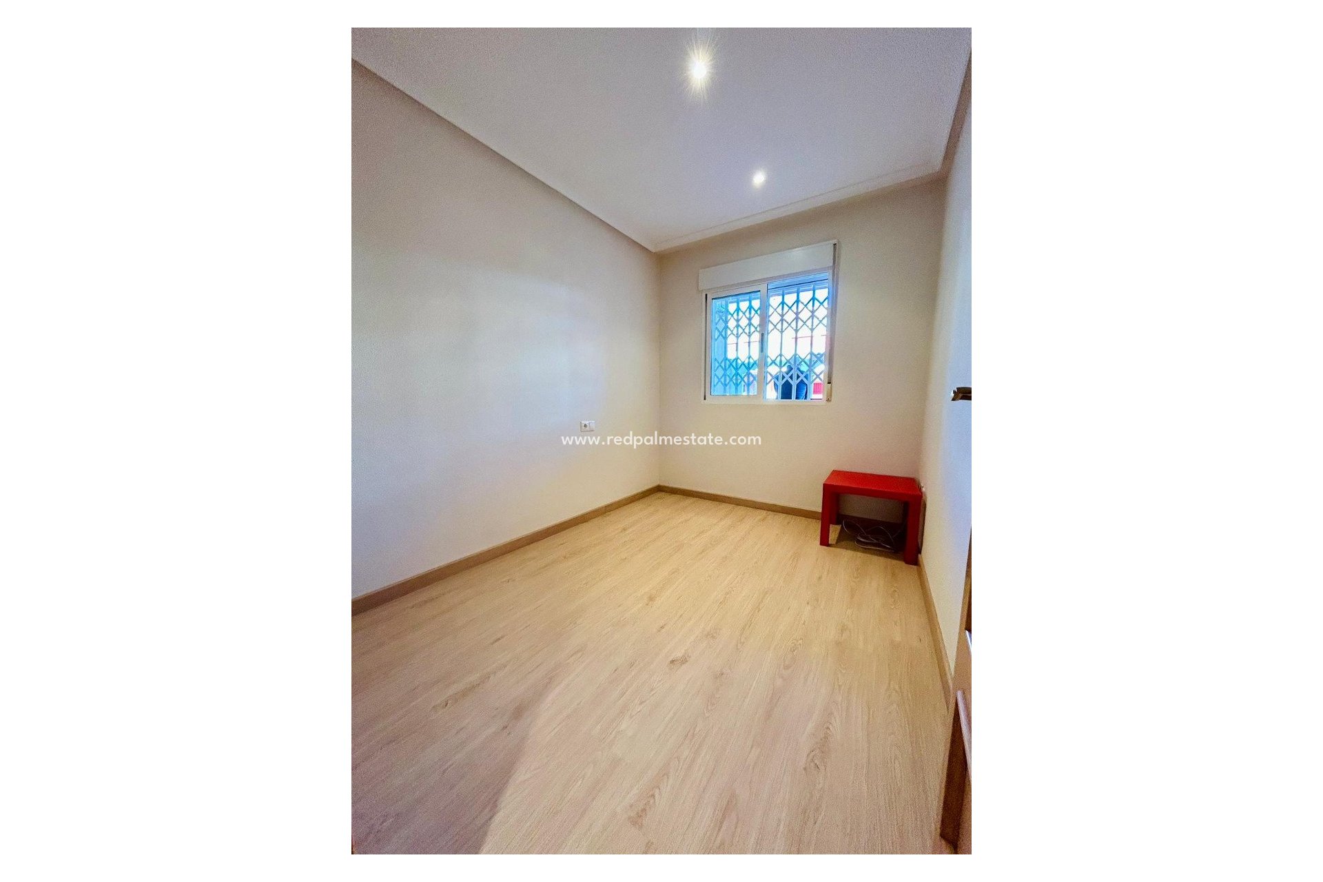 Reventa - Apartmentos -
San Isidro - Inland