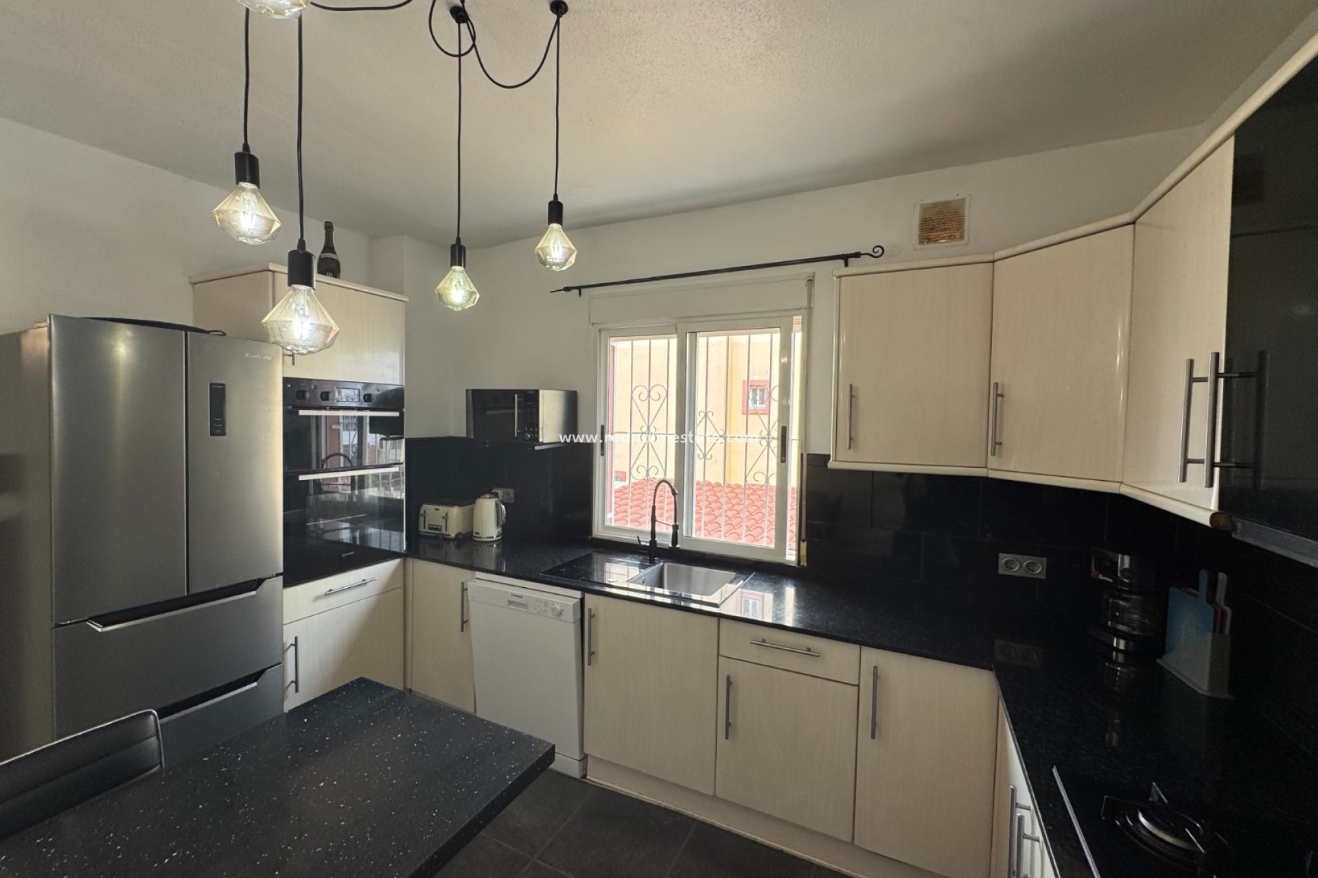 Reventa - Apartmentos -
San Miguel de Salinas - Inland