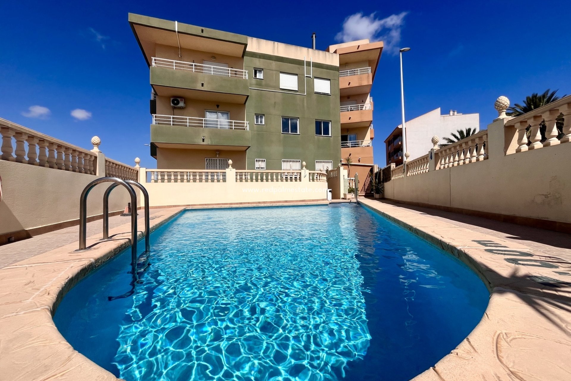 Reventa - Apartmentos -
San Miguel de Salinas - Inland