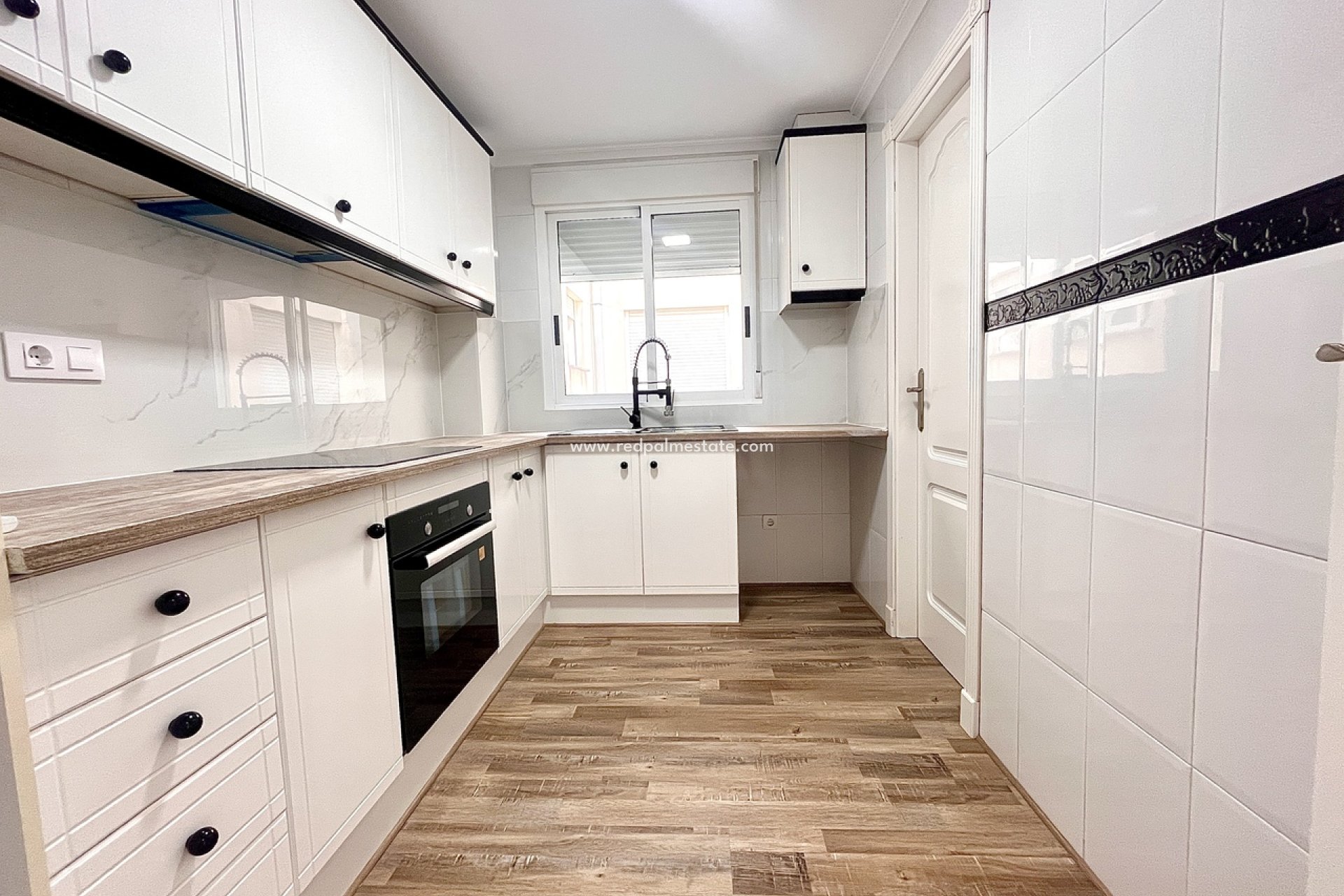 Reventa - Apartmentos -
San Miguel de Salinas - Inland