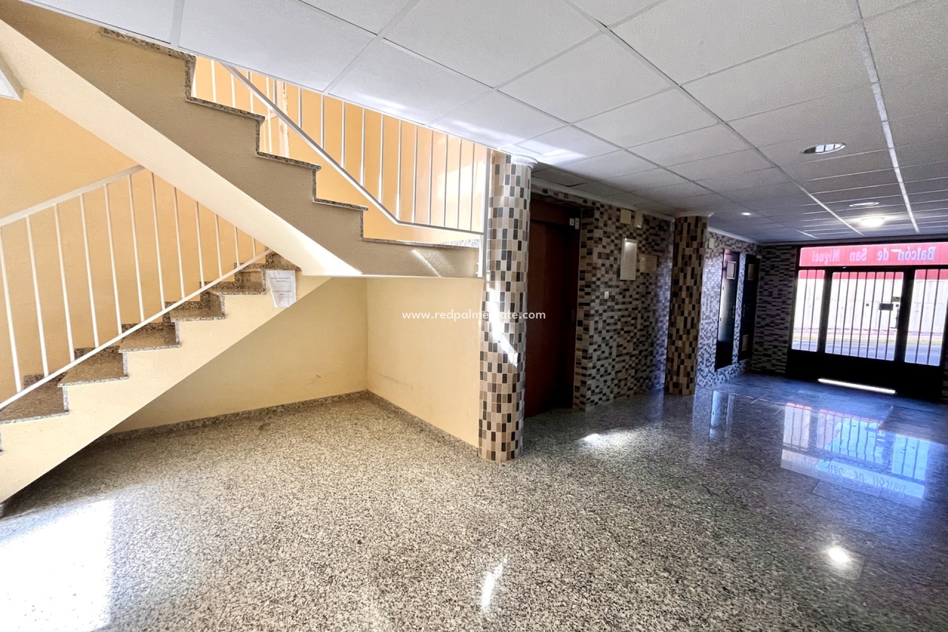 Reventa - Apartmentos -
San Miguel de Salinas - Inland