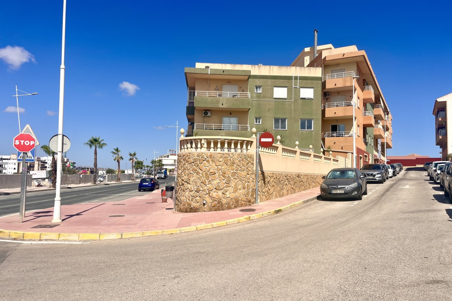 Reventa - Apartmentos -
San Miguel de Salinas - Inland
