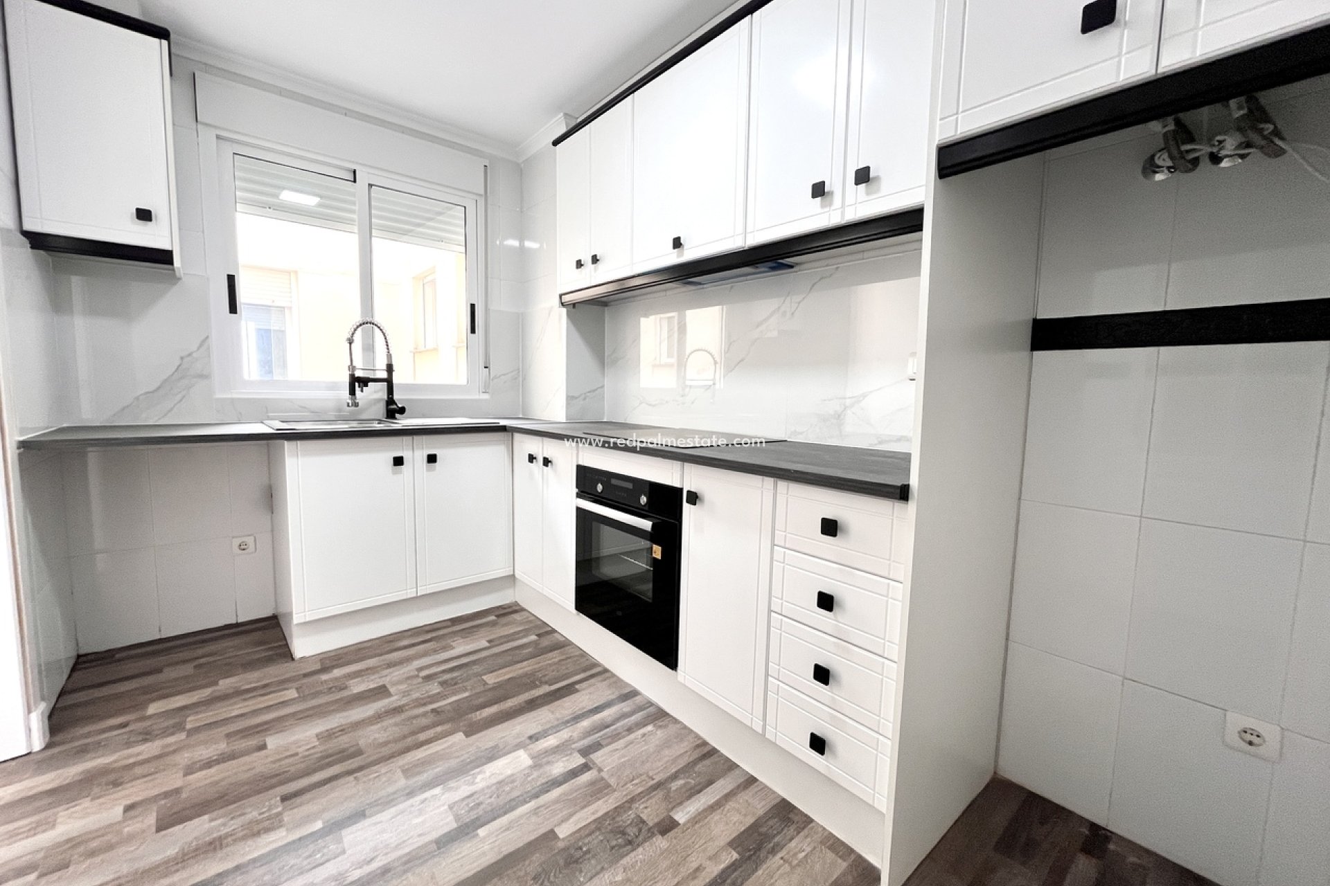 Reventa - Apartmentos -
San Miguel de Salinas - Inland