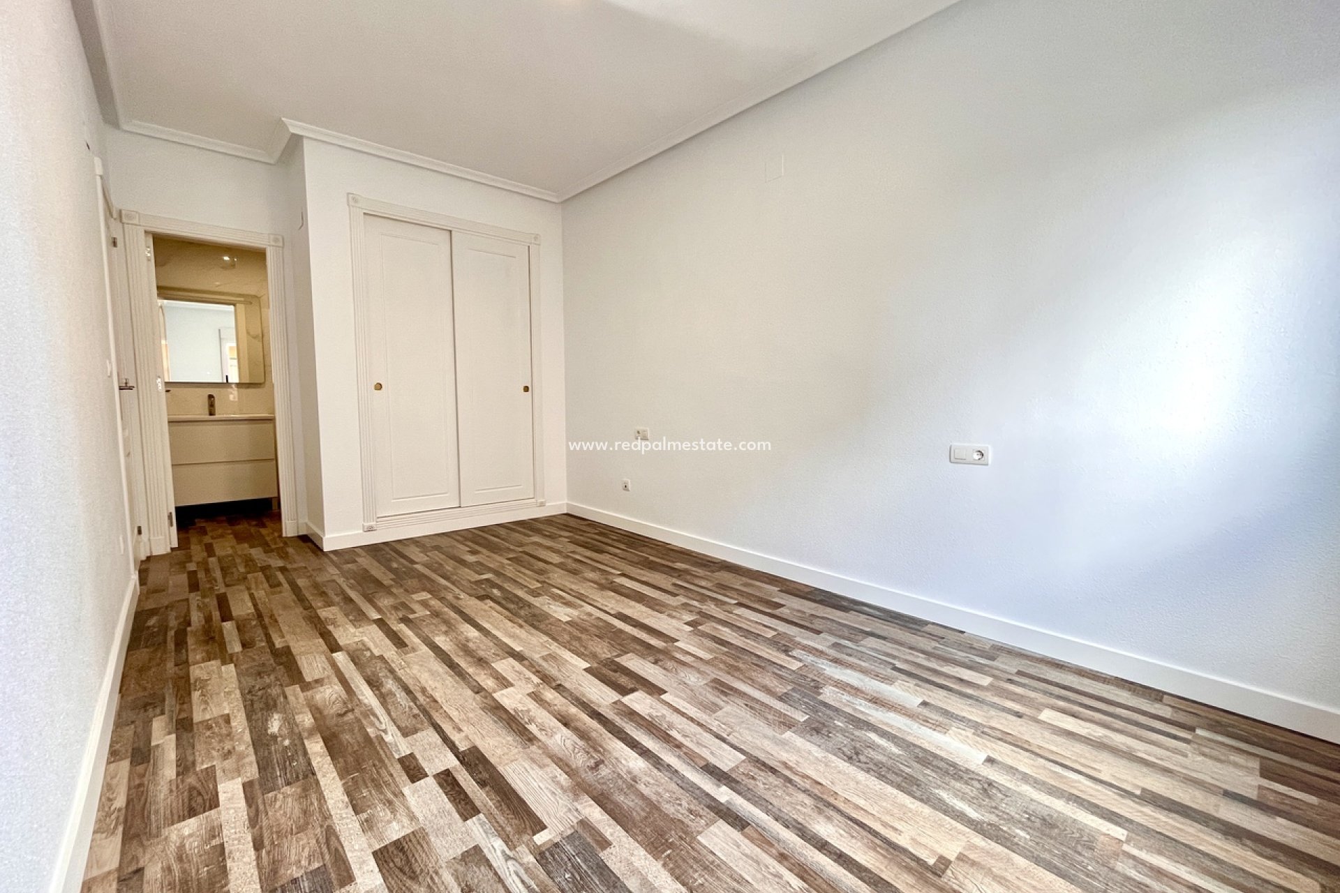 Reventa - Apartmentos -
San Miguel de Salinas - Inland