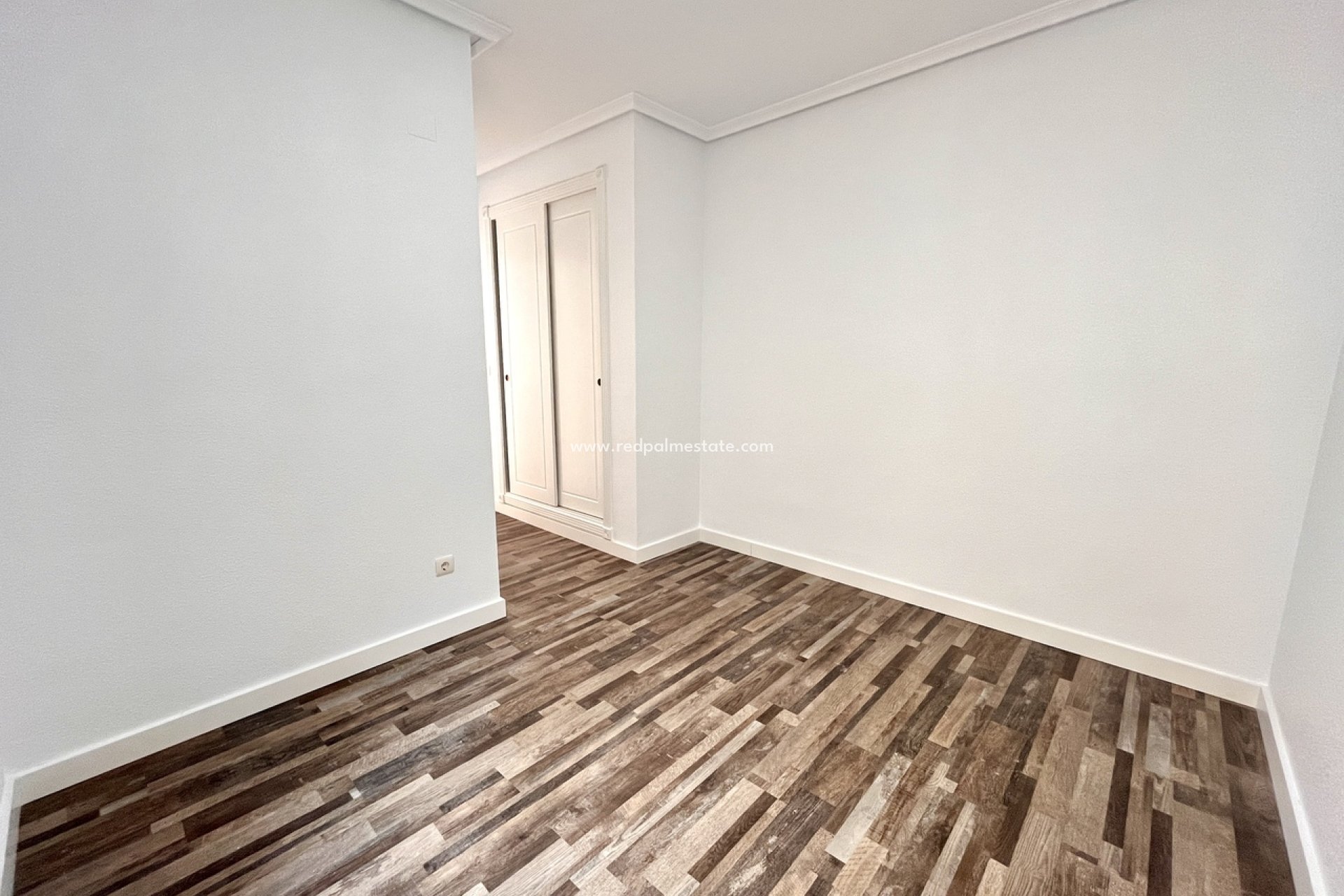 Reventa - Apartmentos -
San Miguel de Salinas - Inland