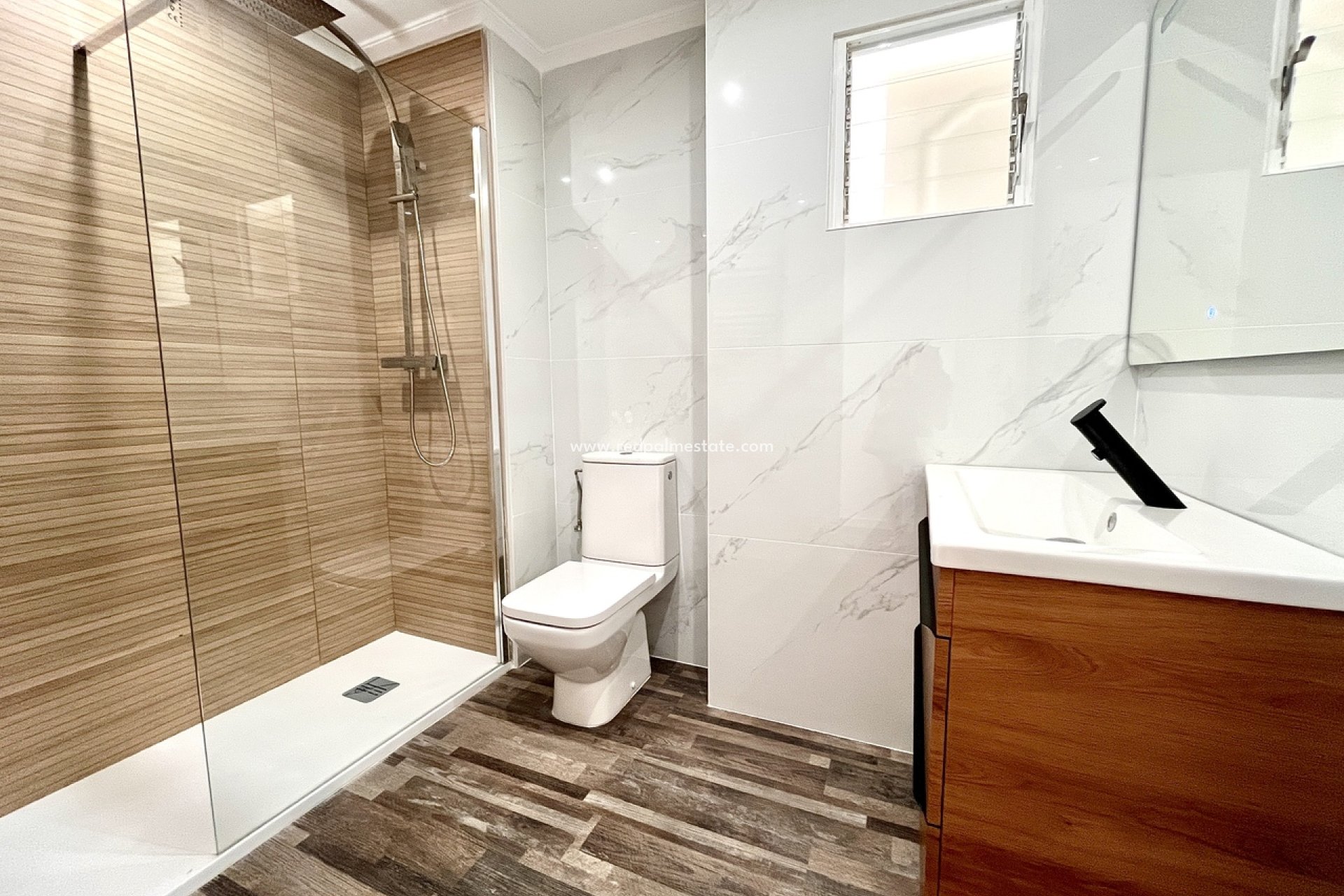 Reventa - Apartmentos -
San Miguel de Salinas - Inland