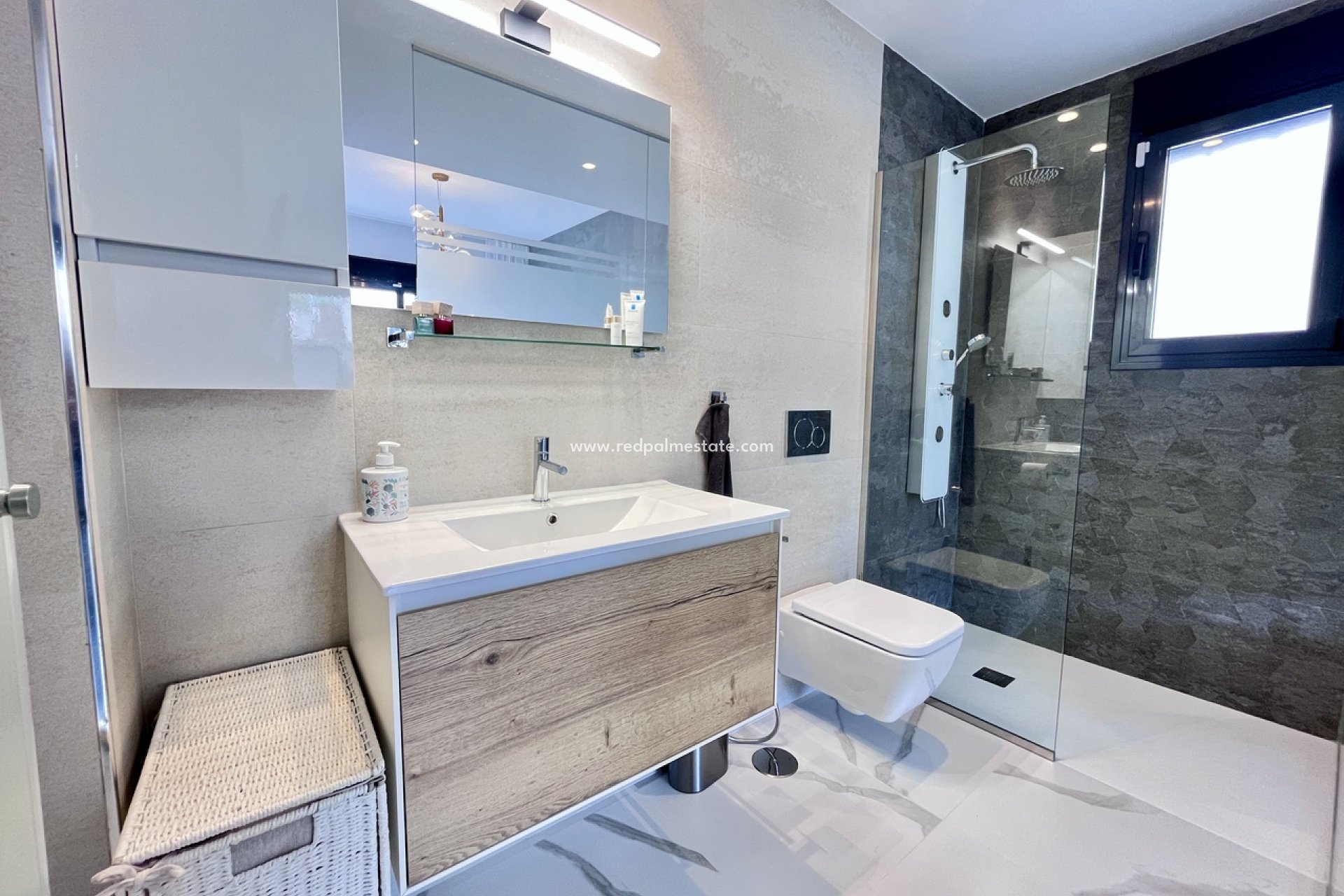 Reventa - Apartmentos -
San Miguel de Salinas - Inland