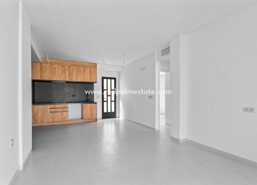 Reventa - Apartmentos -
San Miguel de Salinas - Inland