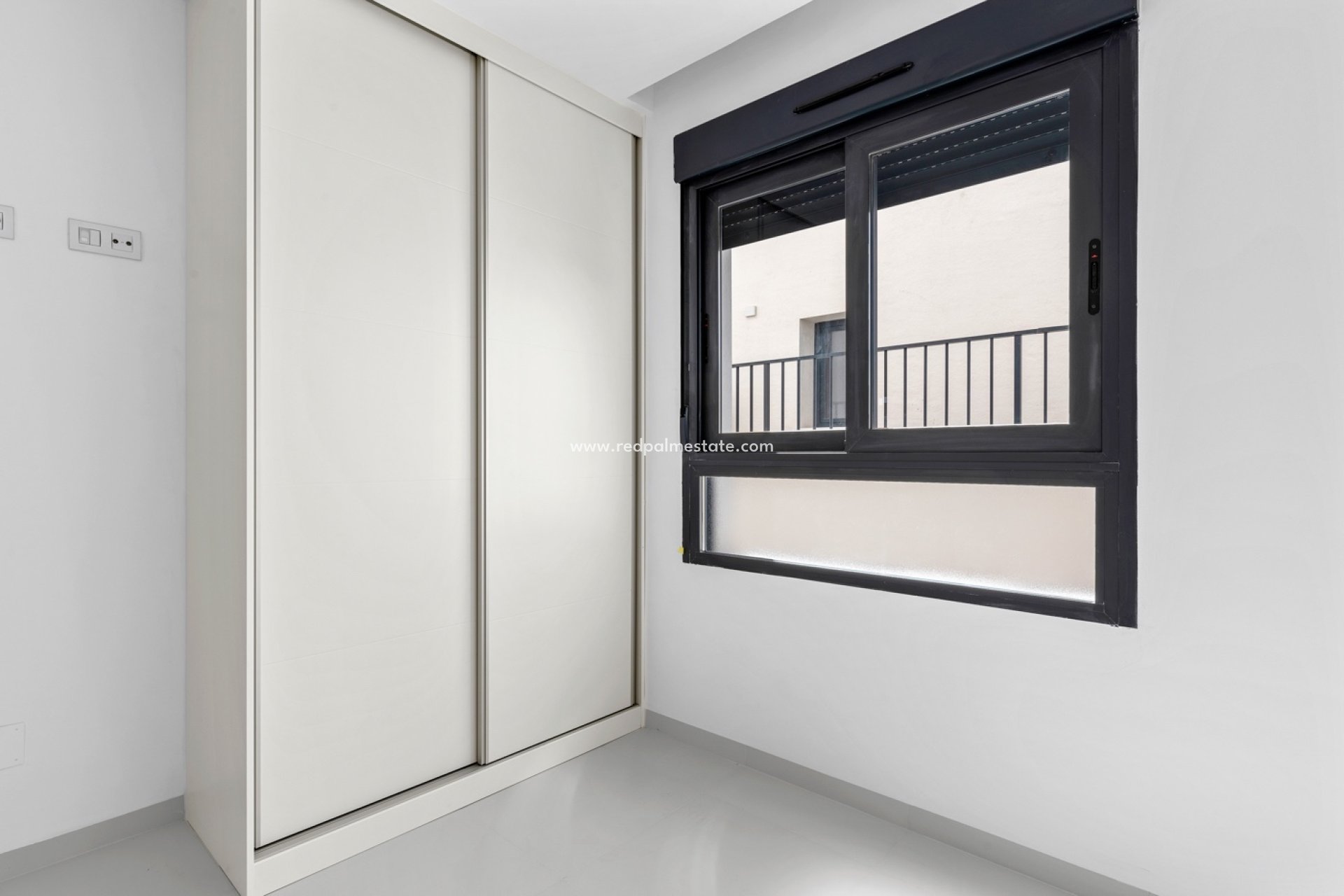 Reventa - Apartmentos -
San Miguel de Salinas - Inland