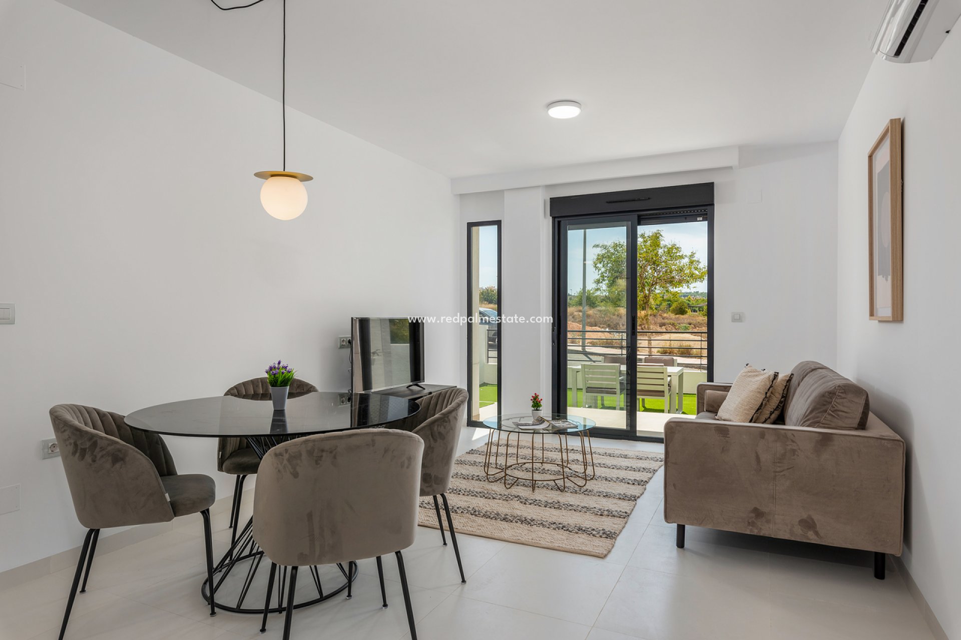 Reventa - Apartmentos -
San Miguel de Salinas - Inland