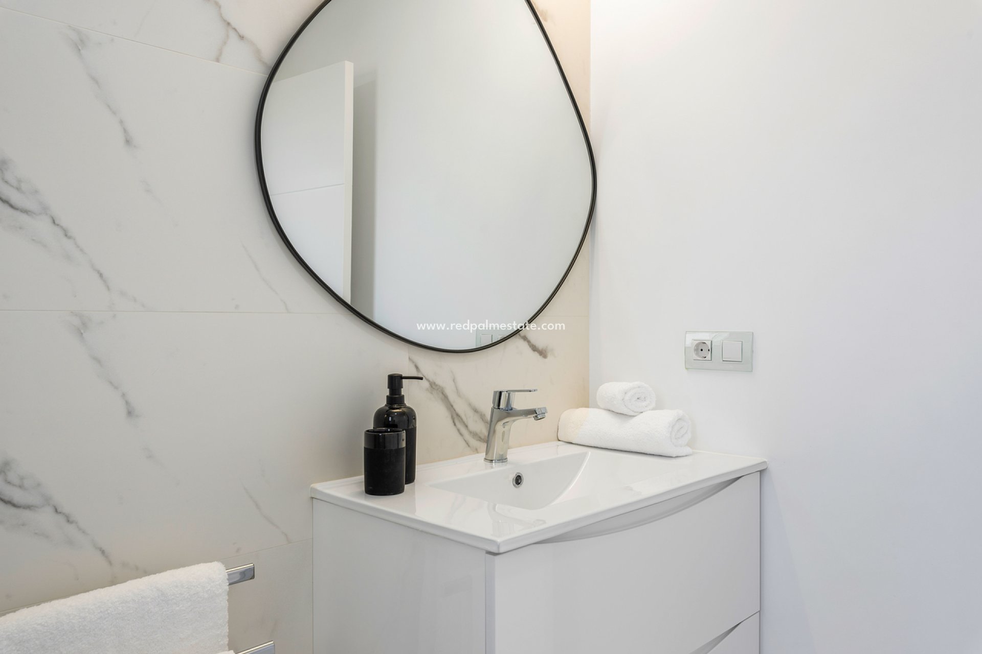 Reventa - Apartmentos -
San Miguel de Salinas - Inland