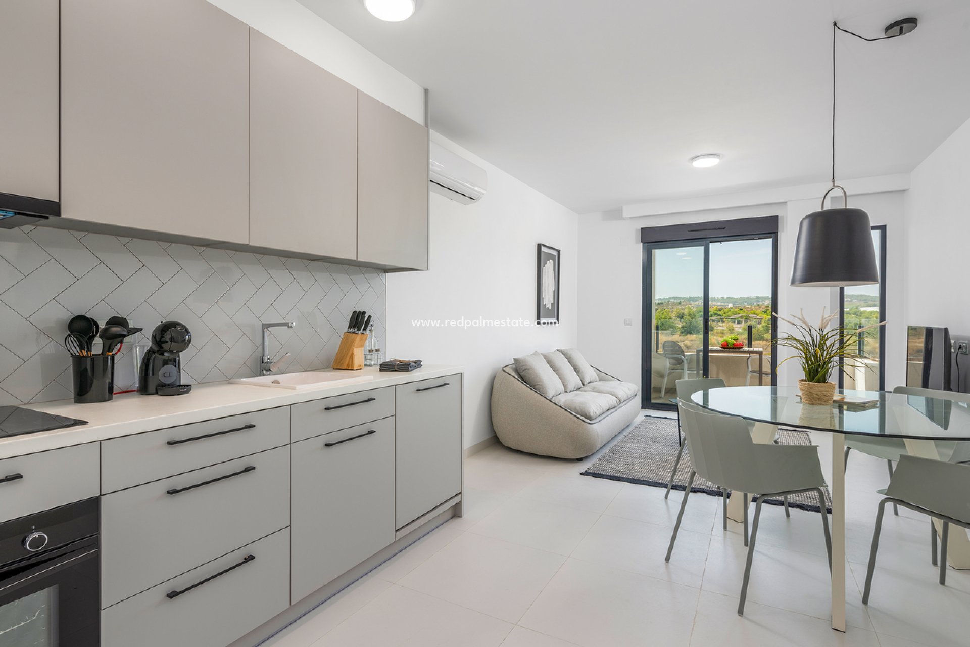 Reventa - Apartmentos -
San Miguel de Salinas - Inland