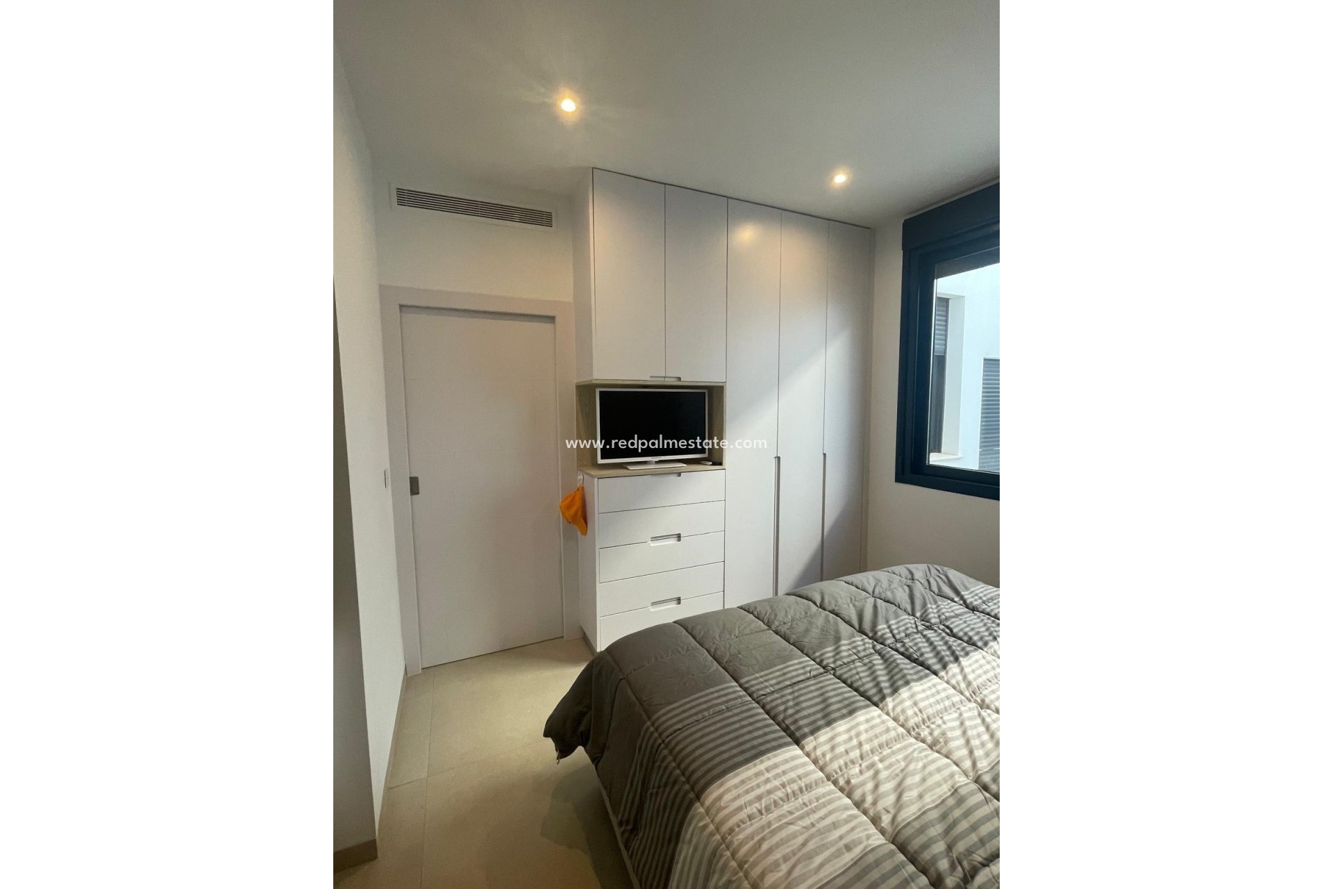 Reventa - Apartmentos -
San Pedro del Pinatar - Lo pagan