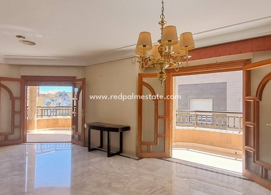 Reventa - Apartmentos -
San Pedro del Pinatar - Lo pagan
