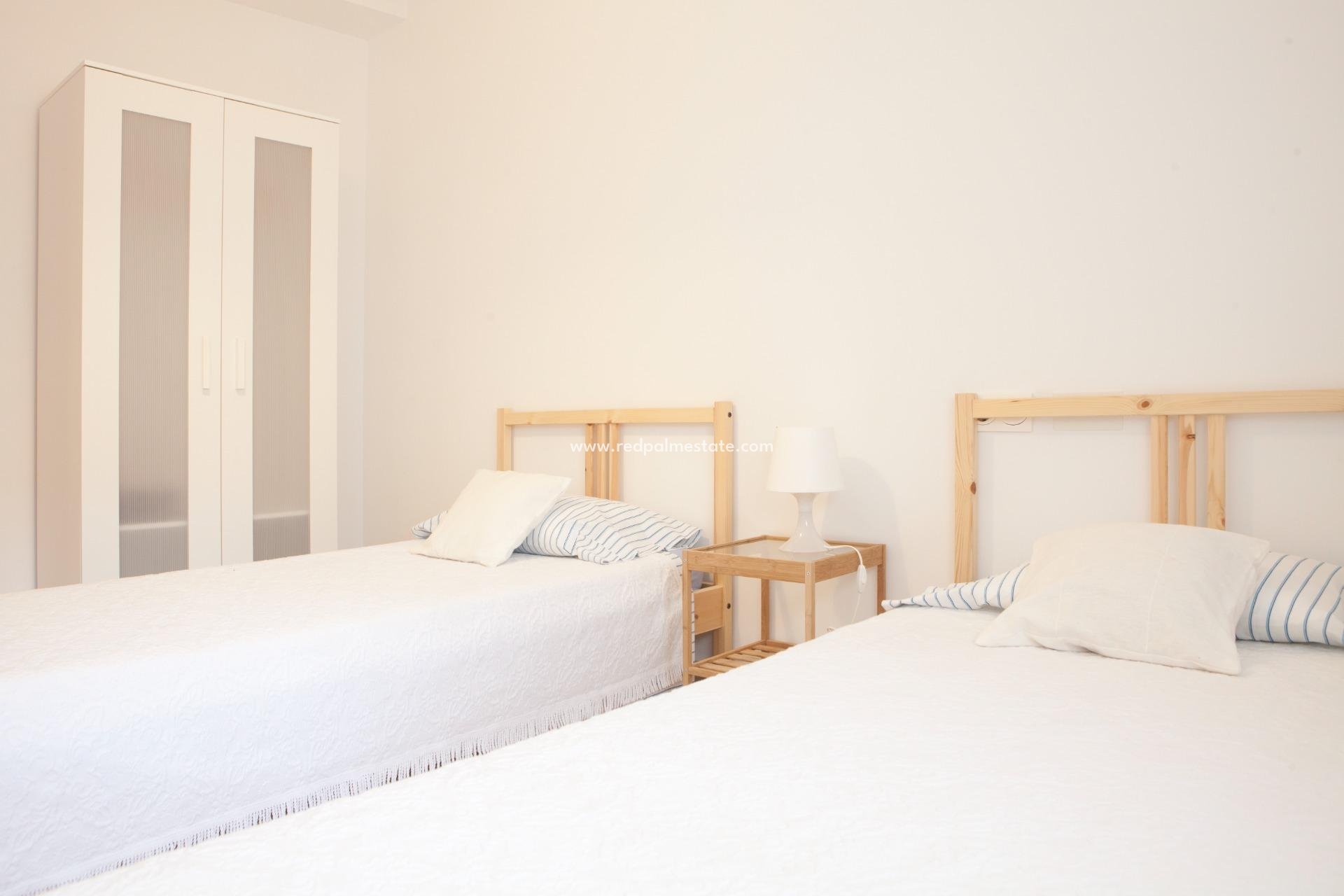 Reventa - Apartmentos -
Santa Pola