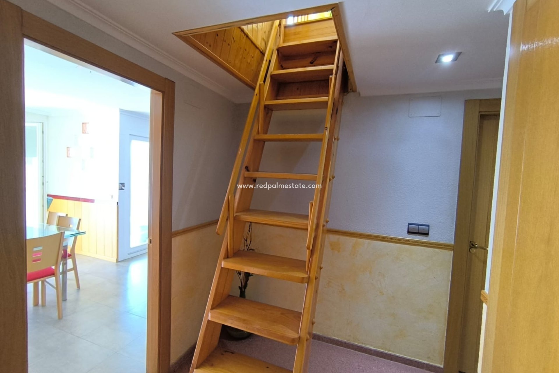 Reventa - Apartmentos -
Sax - Inland