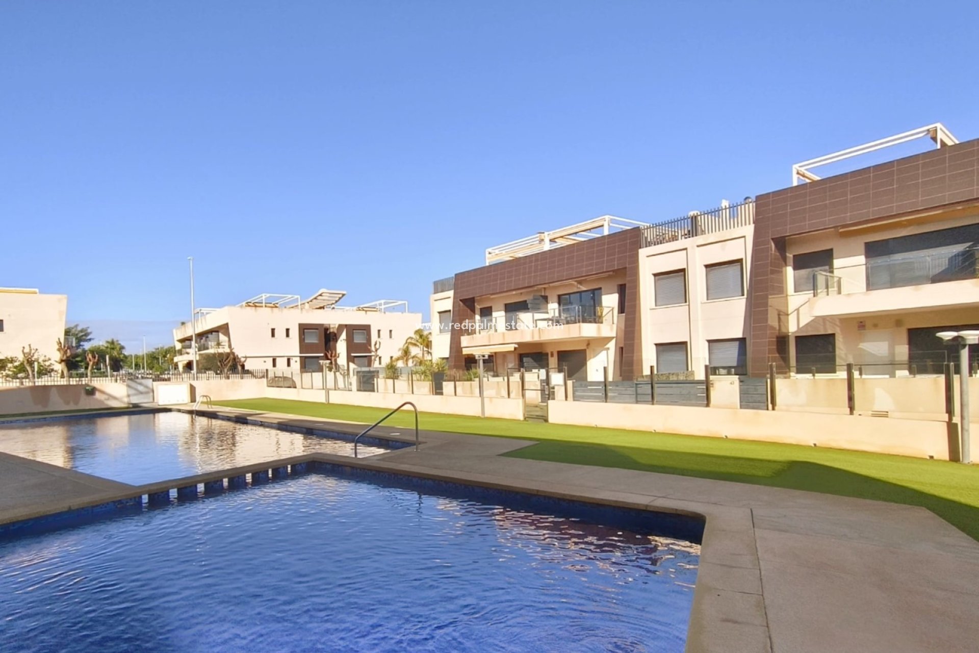 Reventa - Apartmentos -
Torre de la Horadada - Mil Palmeras