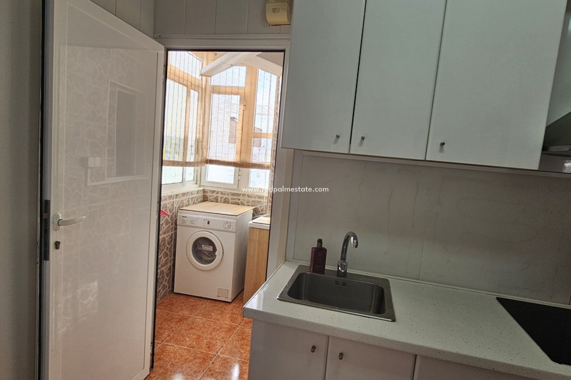 Reventa - Apartmentos -
Torre de la Horadada - Playa