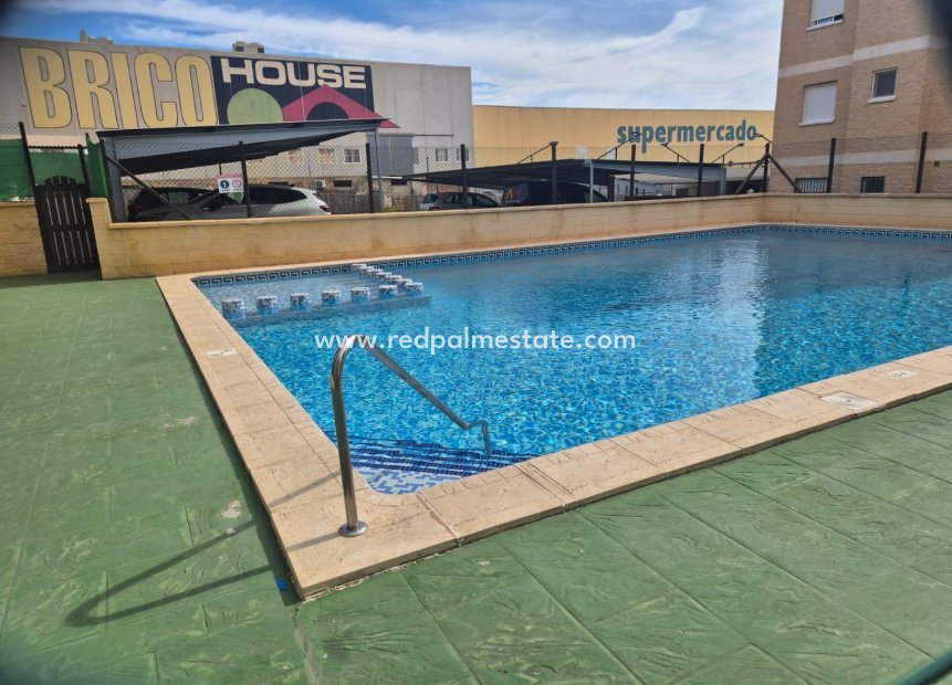 Reventa - Apartmentos -
Torrevieja - Aguas Nueva
