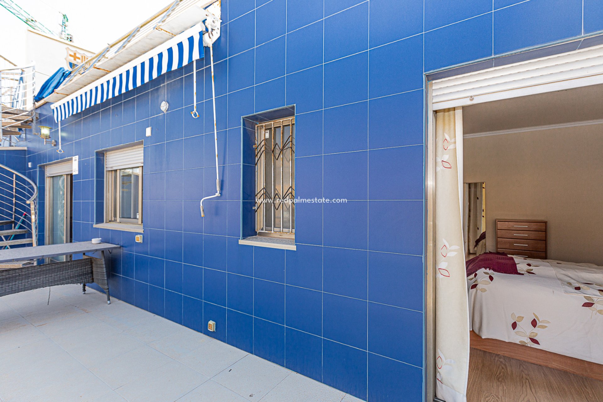Reventa - Apartmentos -
Torrevieja - Beach