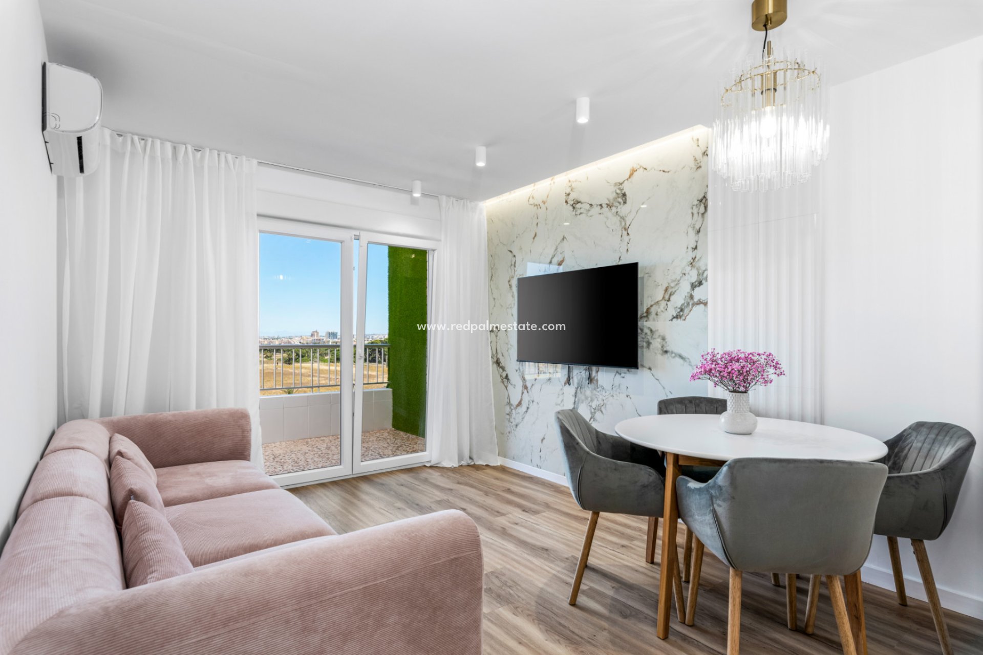Reventa - Apartmentos -
Torrevieja - Beachside