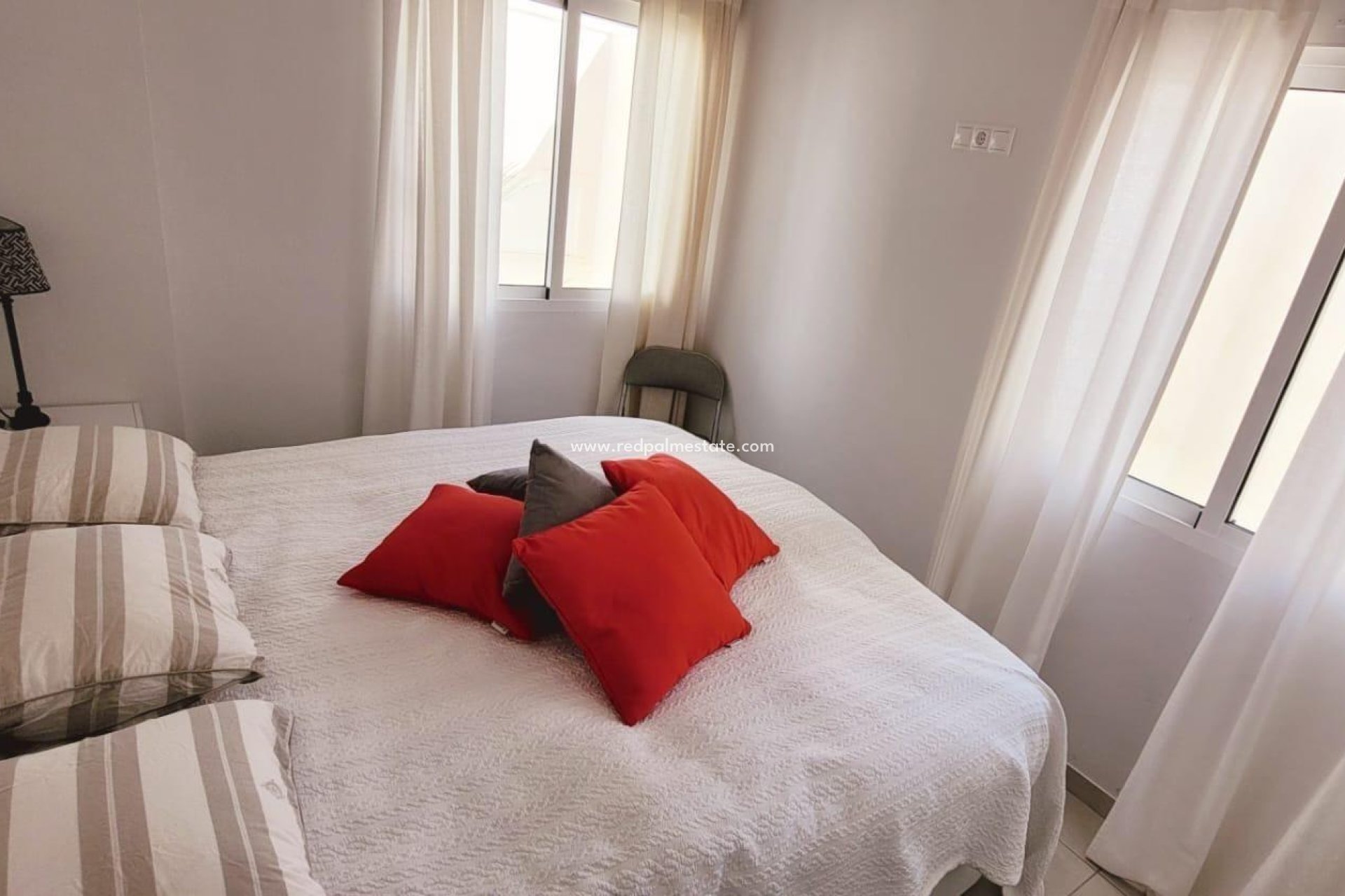 Reventa - Apartmentos -
Torrevieja - Cabo cervera