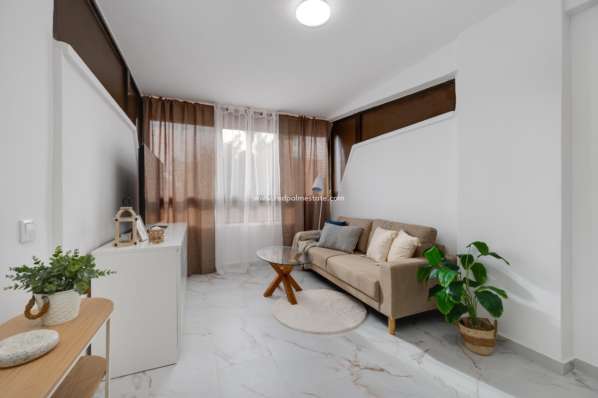 Reventa - Apartmentos -
Torrevieja - Cabo cervera