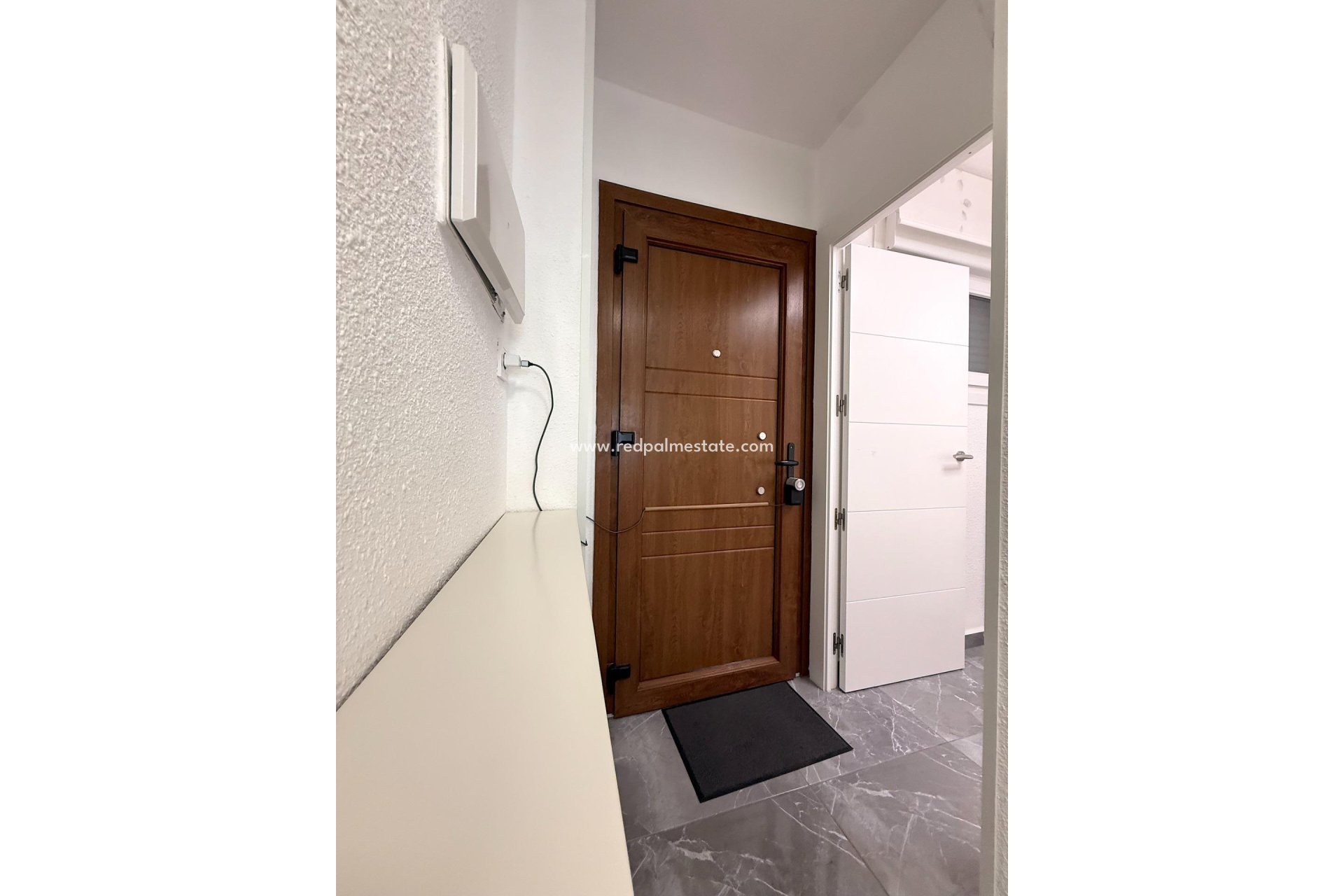 Reventa - Apartmentos -
Torrevieja - Cabo cervera