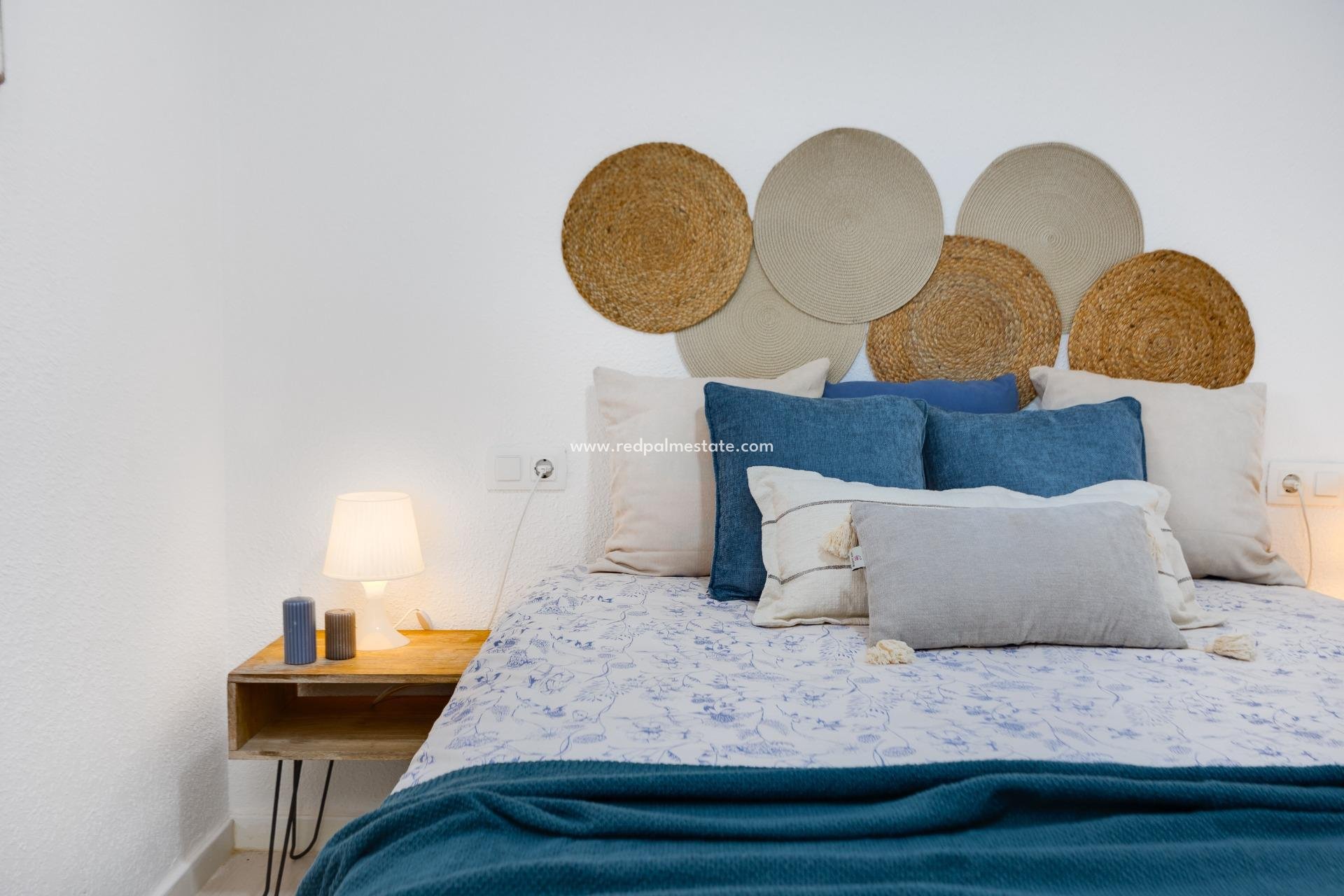 Reventa - Apartmentos -
Torrevieja - Cabo cervera