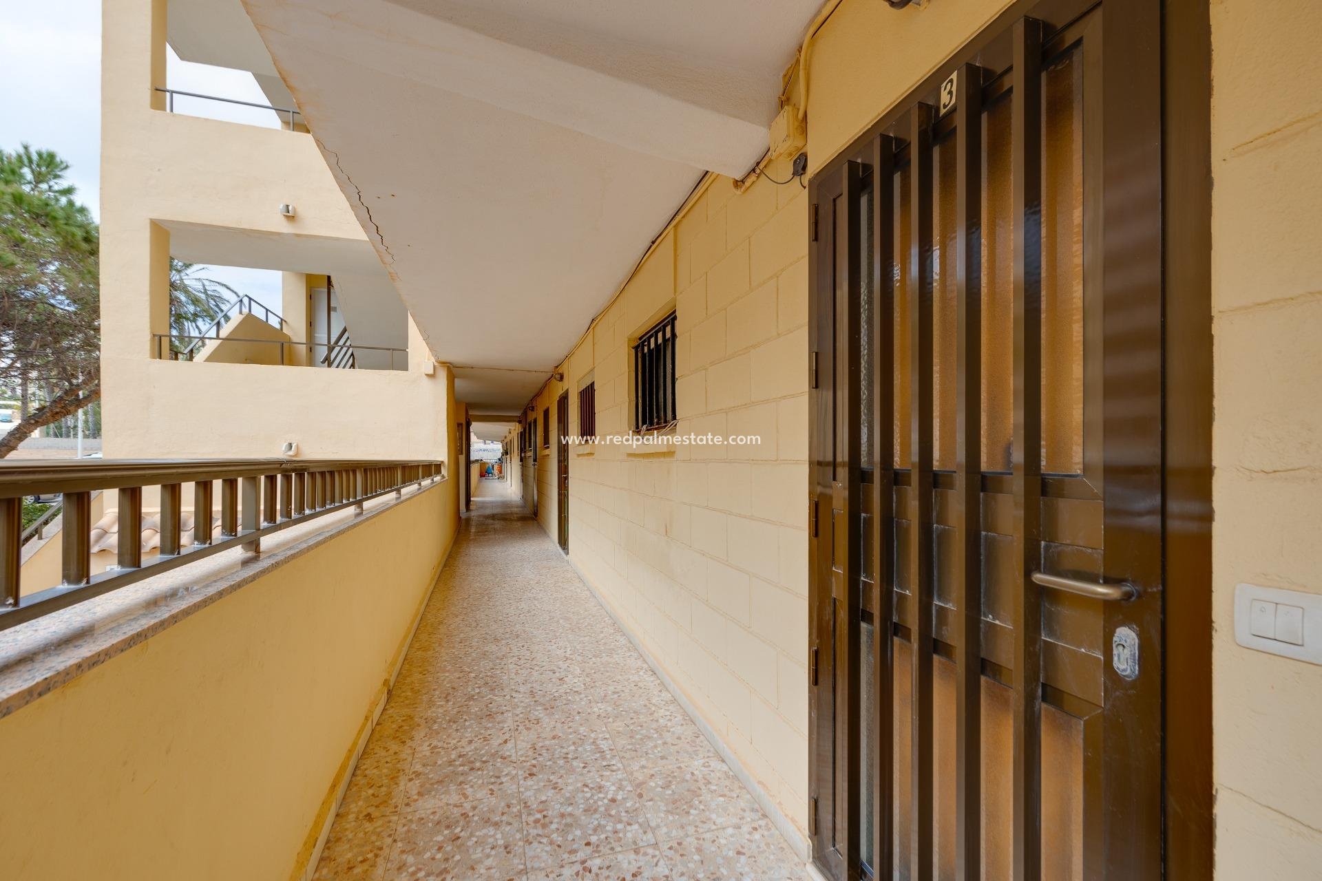 Reventa - Apartmentos -
Torrevieja - Cabo cervera