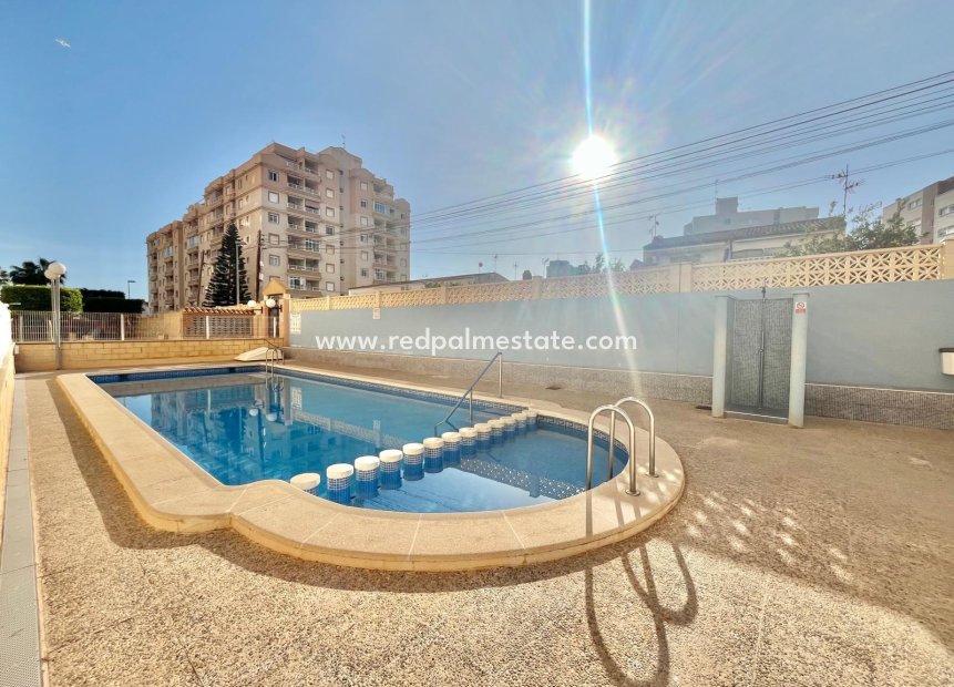 Reventa - Apartmentos -
Torrevieja - Calas blanca