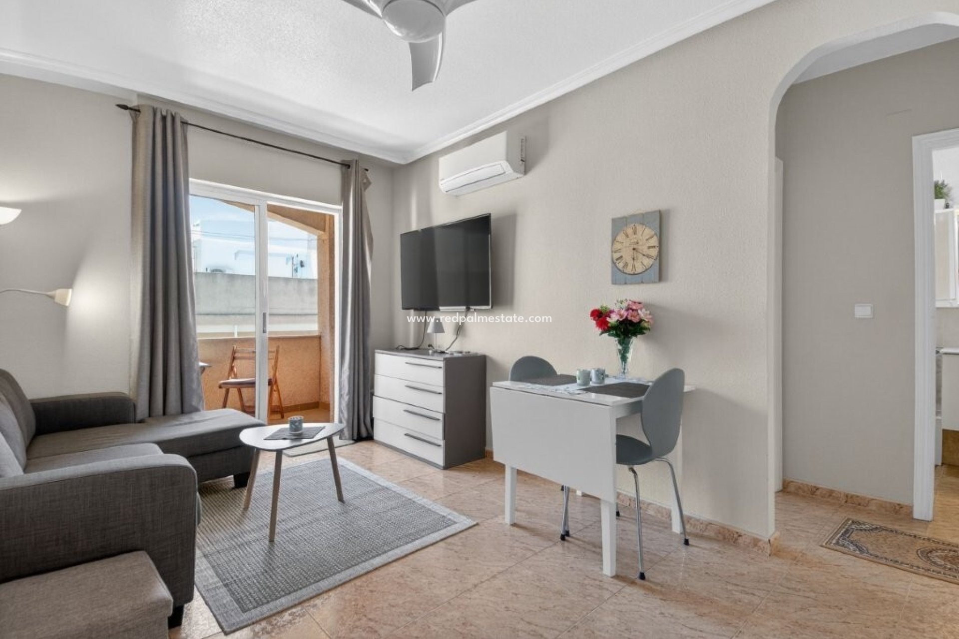 Reventa - Apartmentos -
Torrevieja - Calas blanca