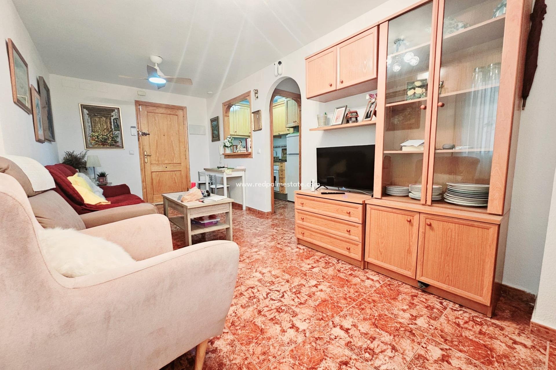 Reventa - Apartmentos -
Torrevieja - Center