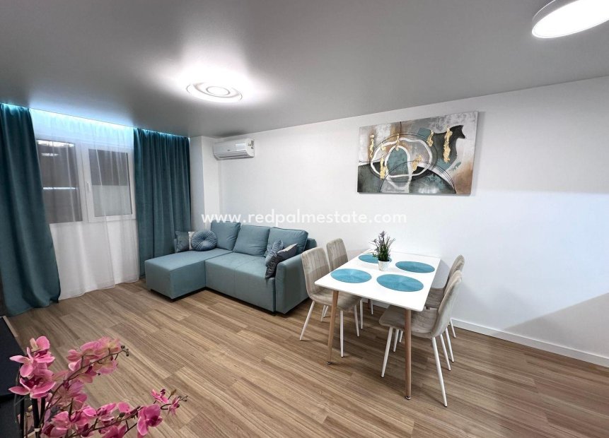 Reventa - Apartmentos -
Torrevieja - Center